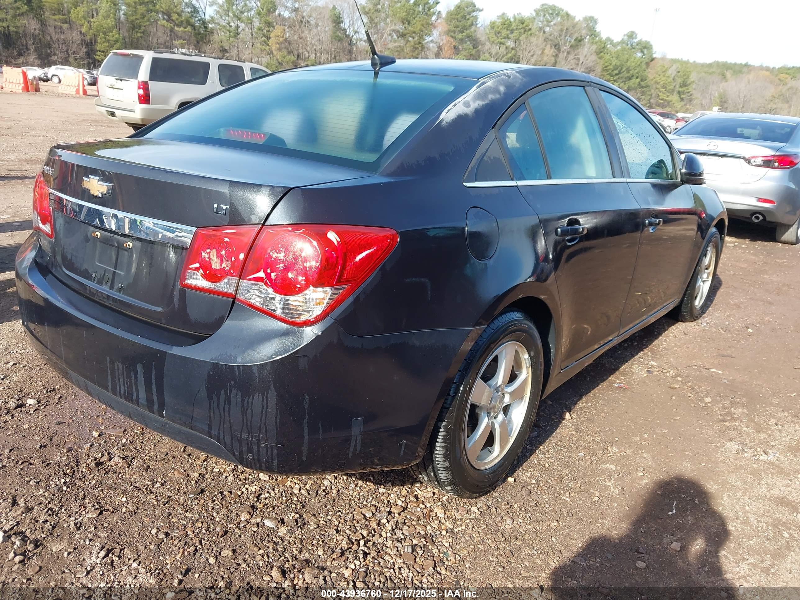 CHEVROLET CRUZE image 4