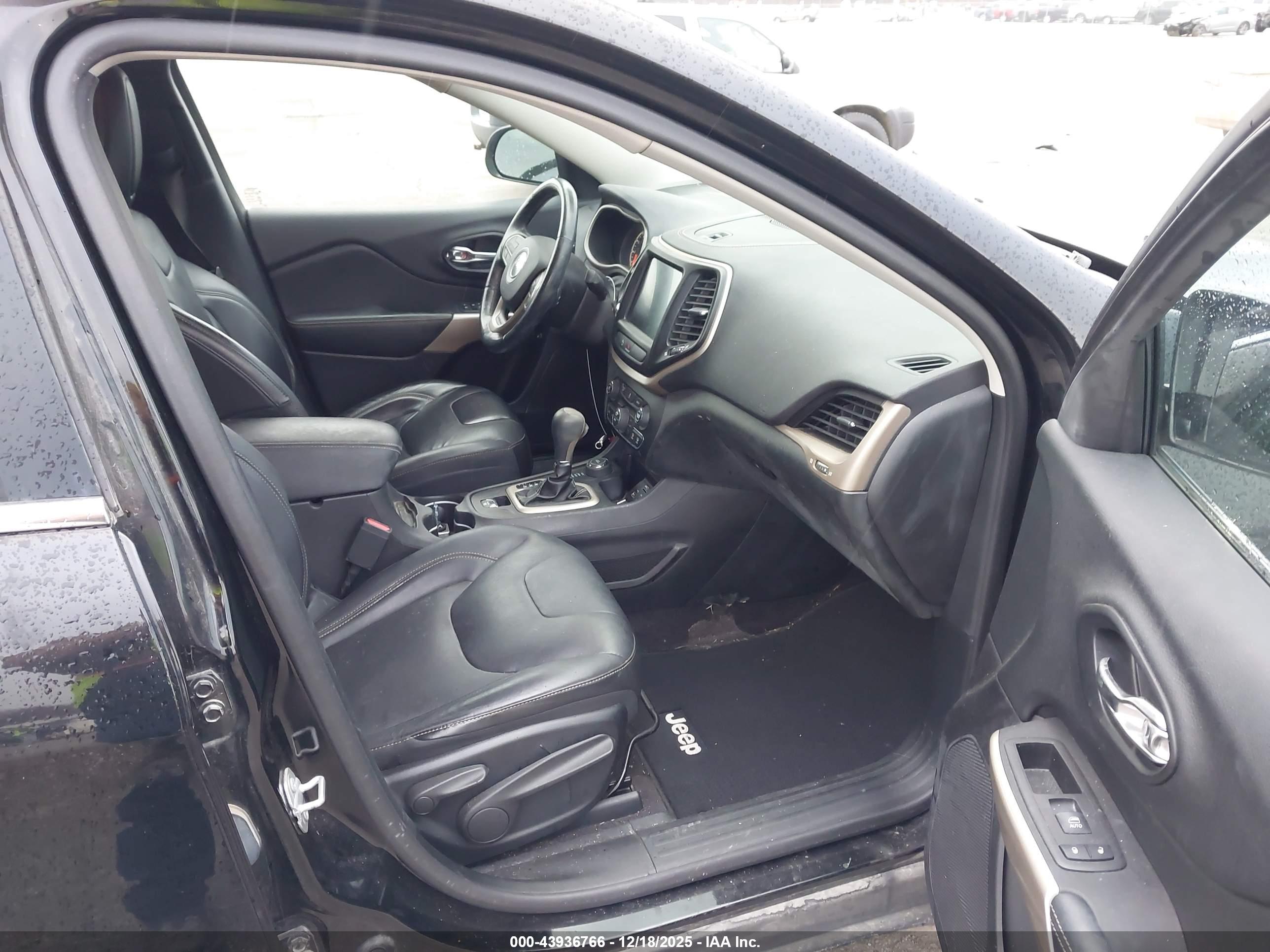 JEEP CHEROKEE image 5
