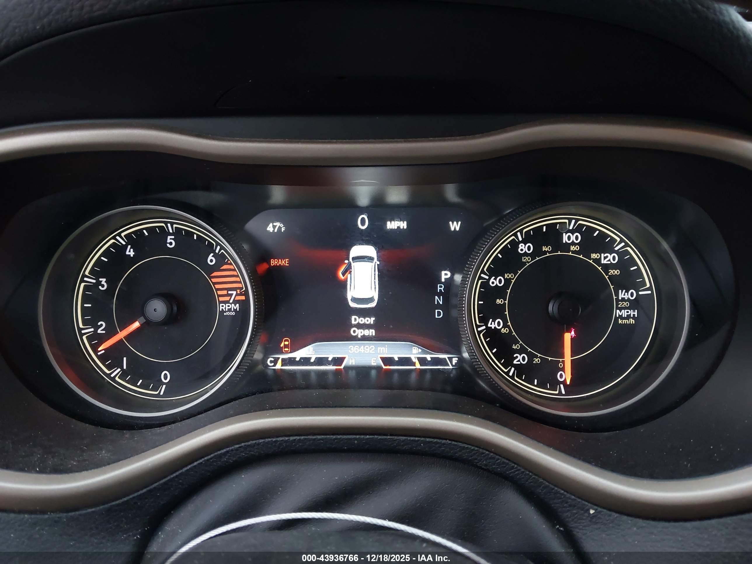 JEEP CHEROKEE image 7