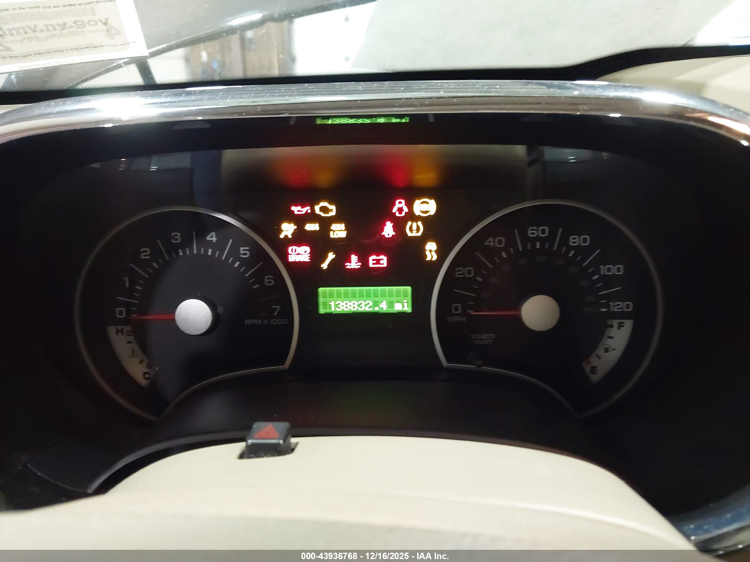 FORD EXPLORER image 7