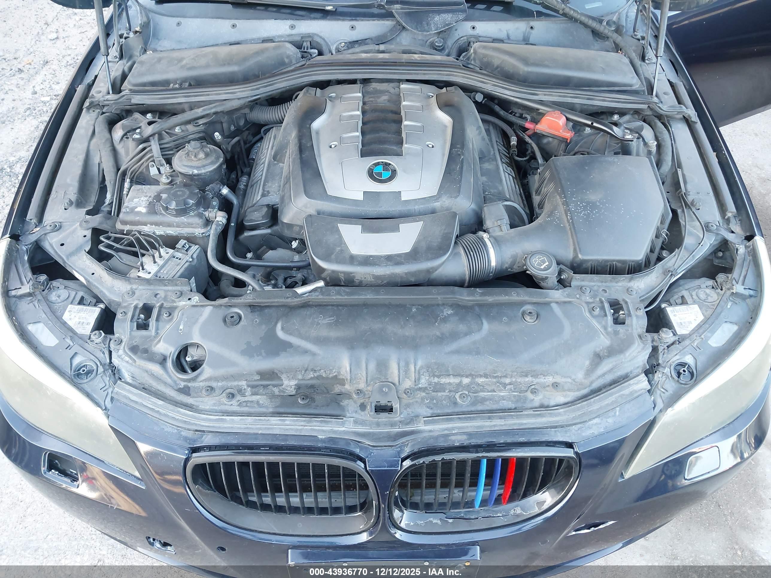 BMW 550I image 10
