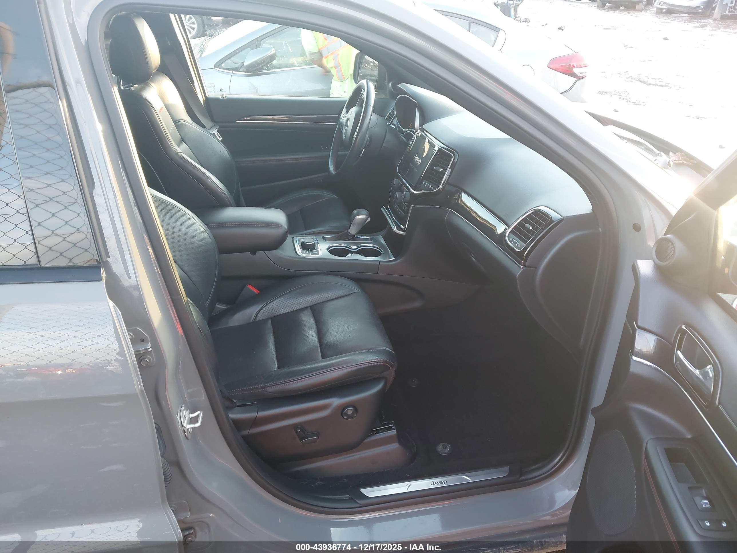 JEEP GRAND image 5