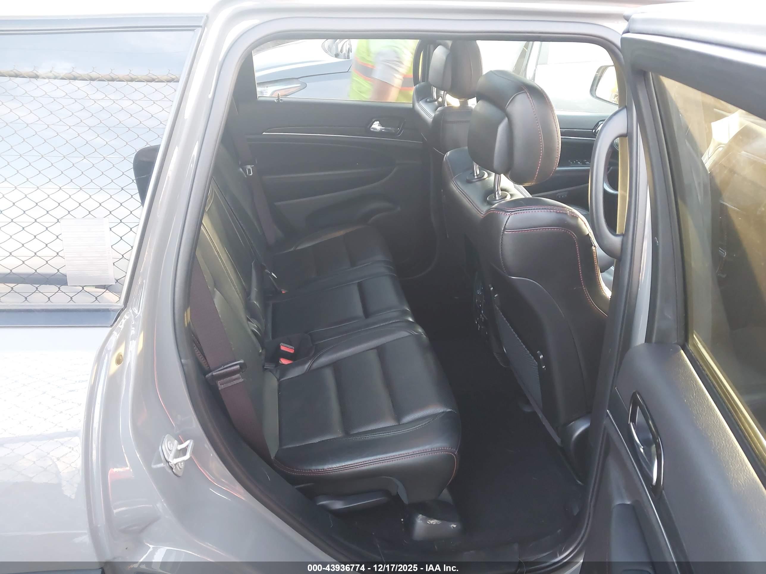 JEEP GRAND image 8