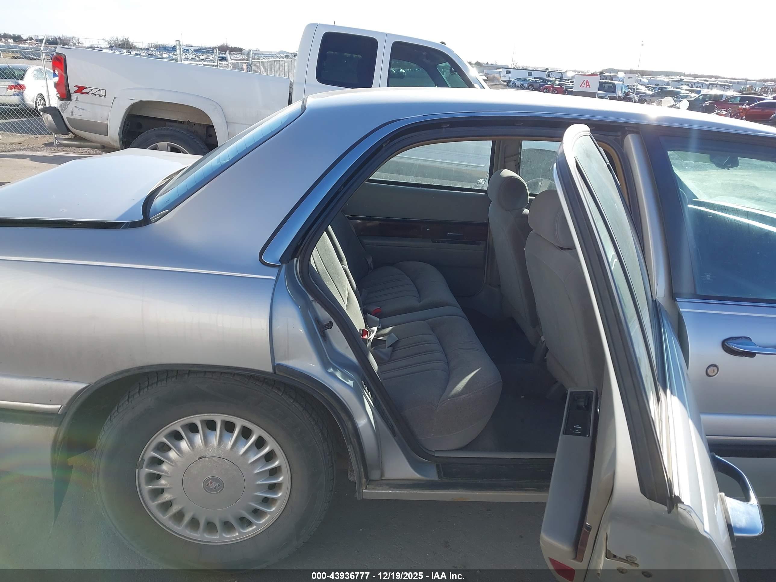 BUICK LESABRE image 8