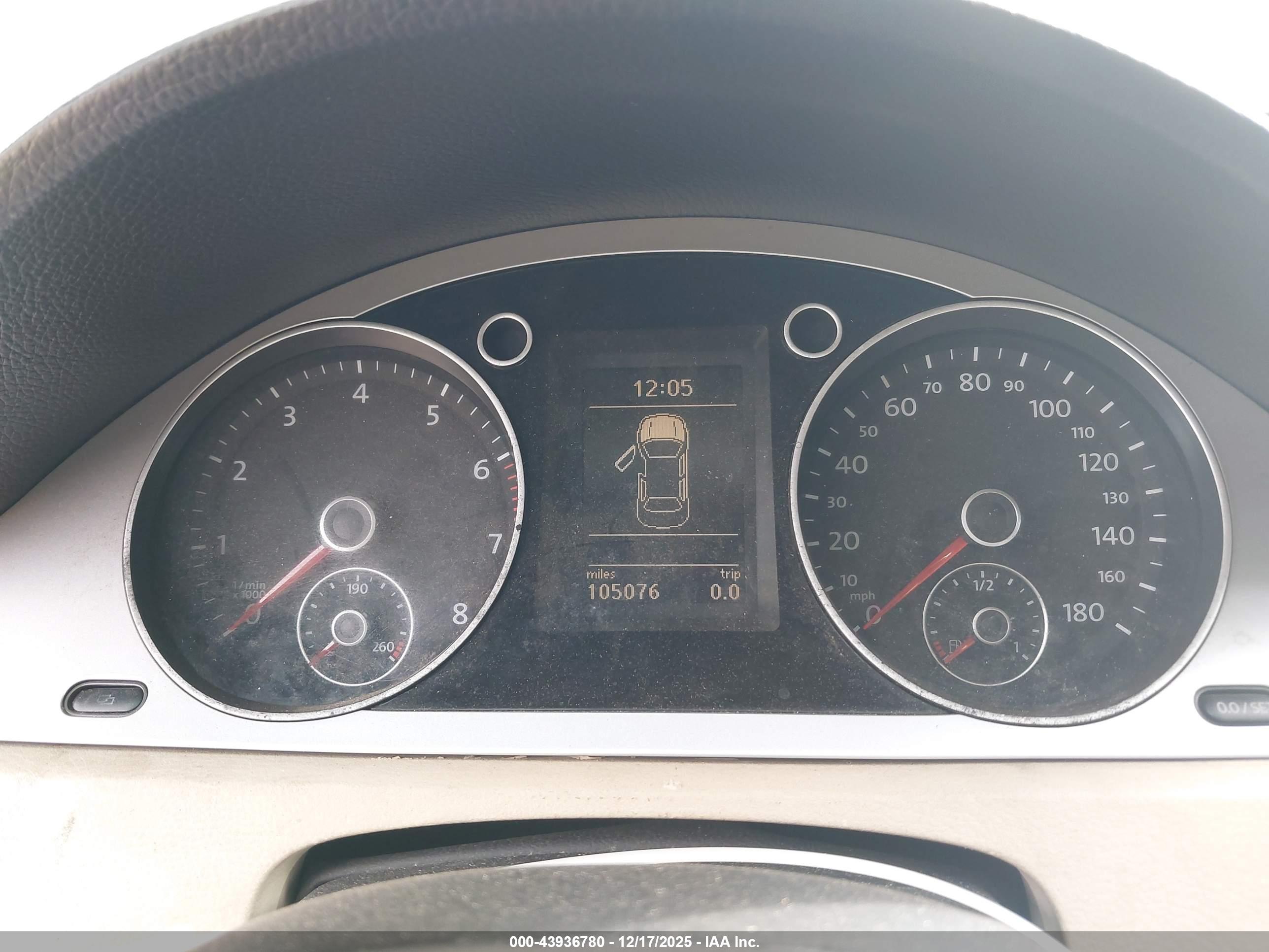 VOLKSWAGEN CC image 7