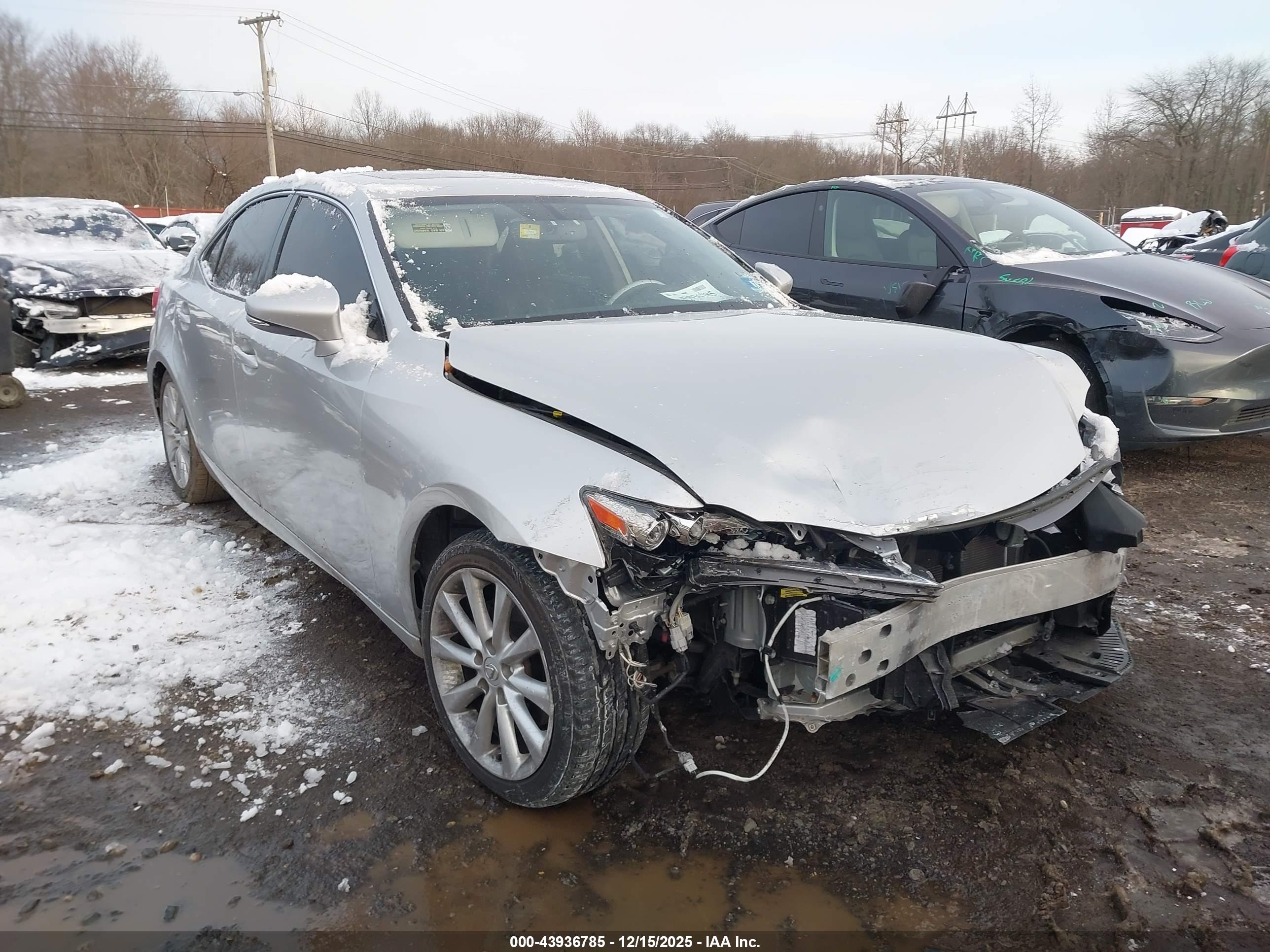 LEXUS IS image 6