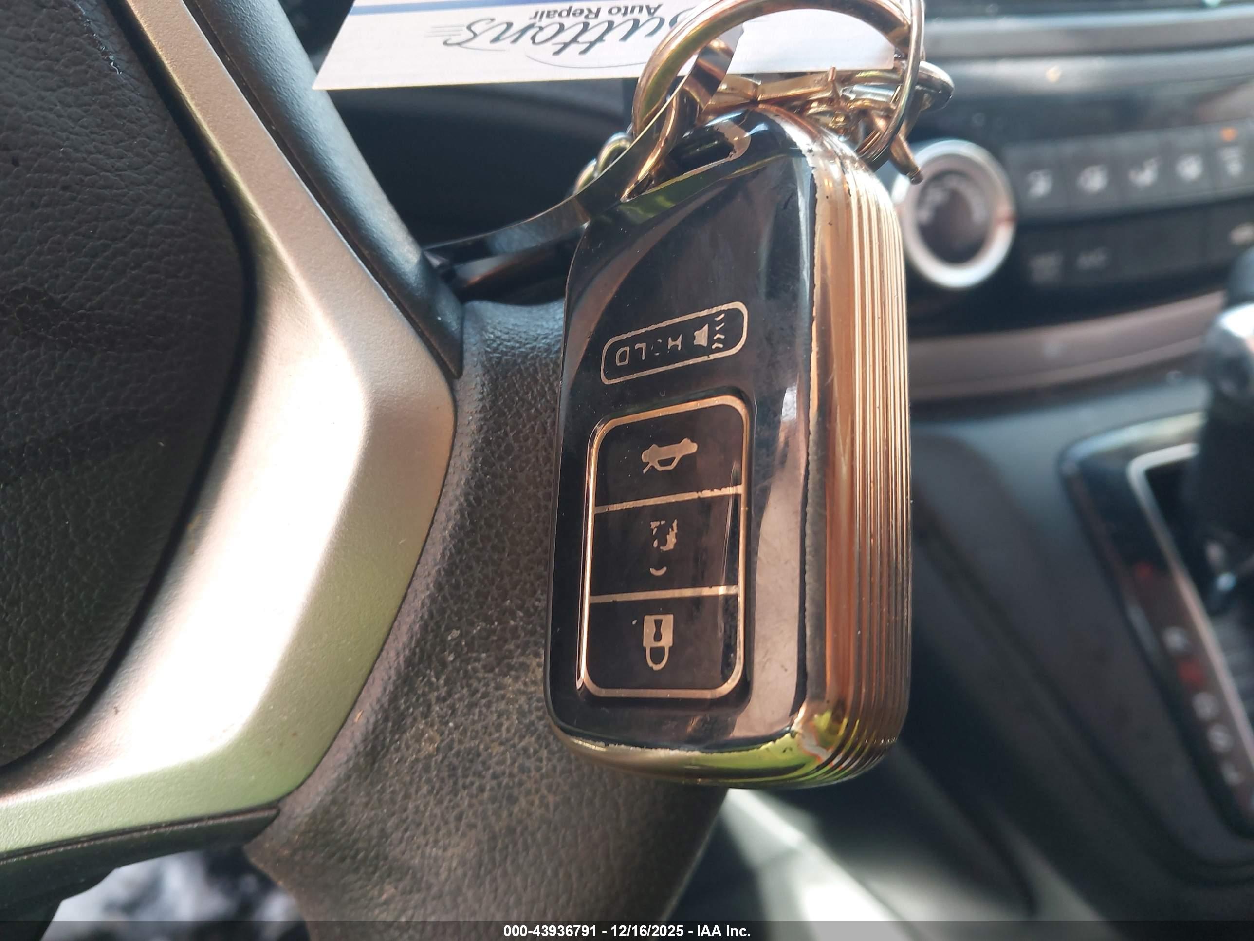 HONDA CR-V image 11