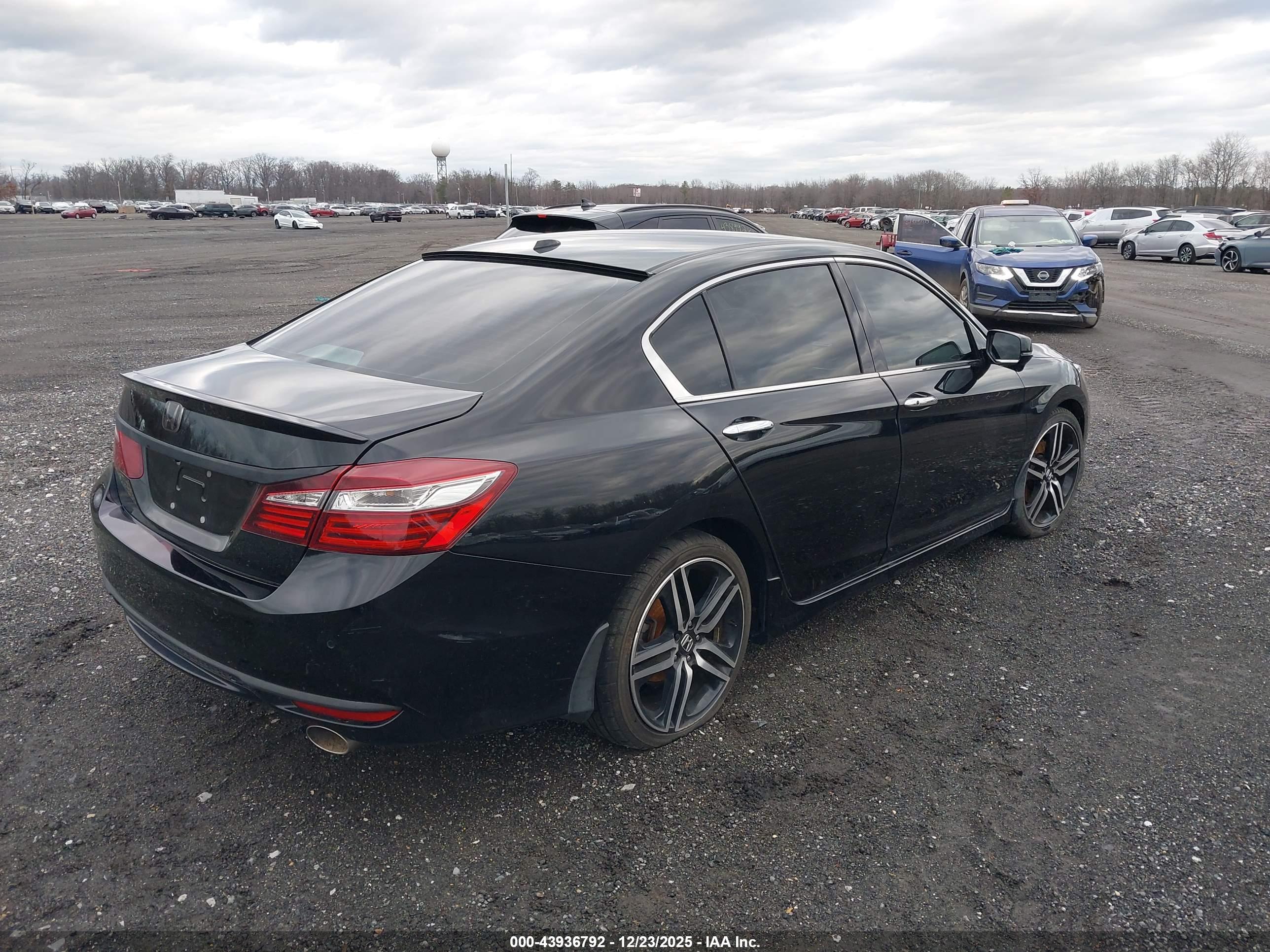 HONDA ACCORD image 4