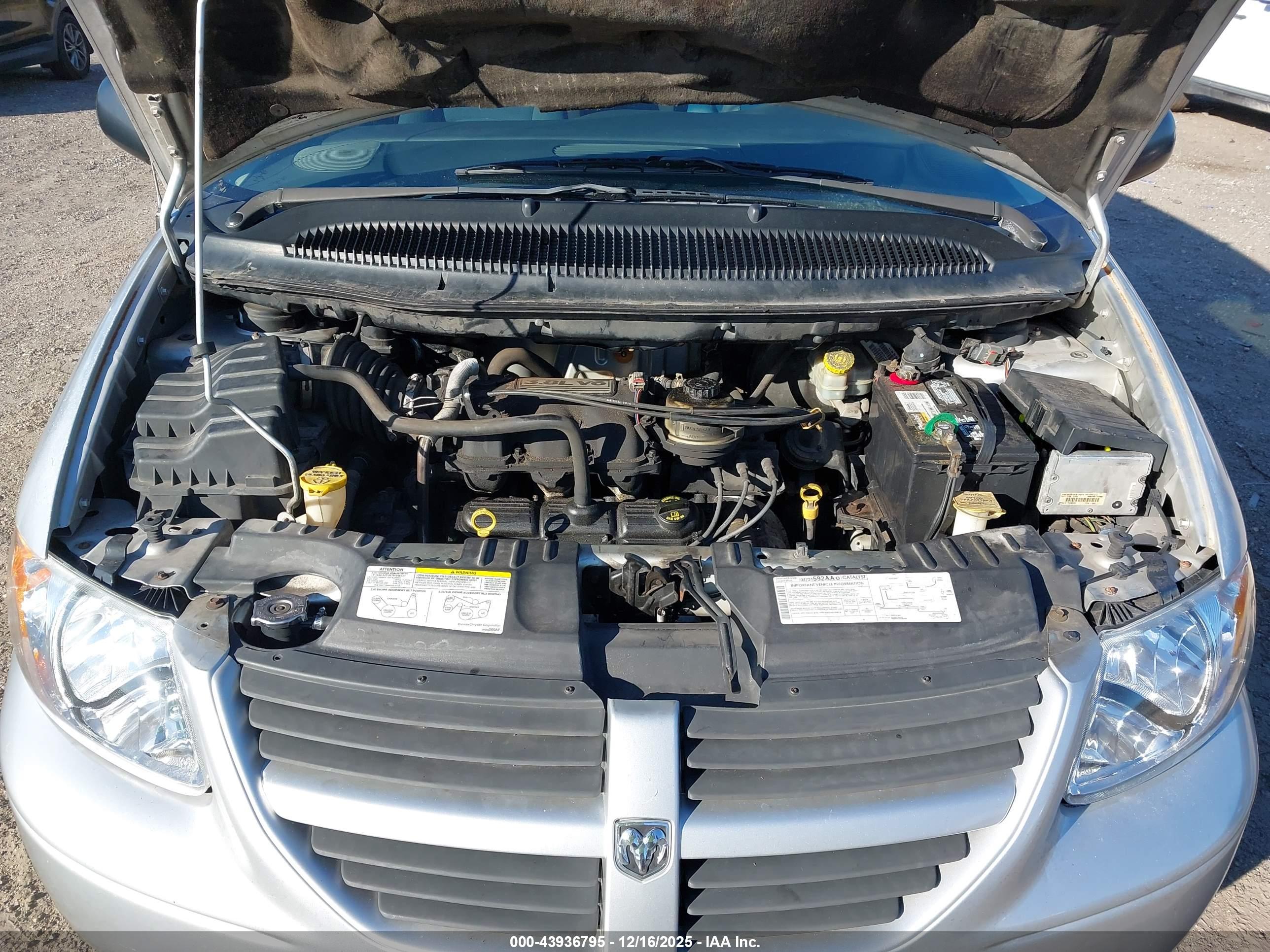 DODGE GRAND image 10