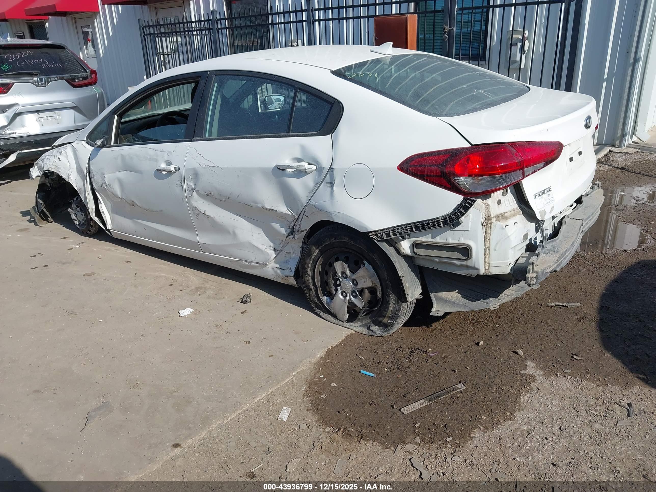 KIA FORTE image 3
