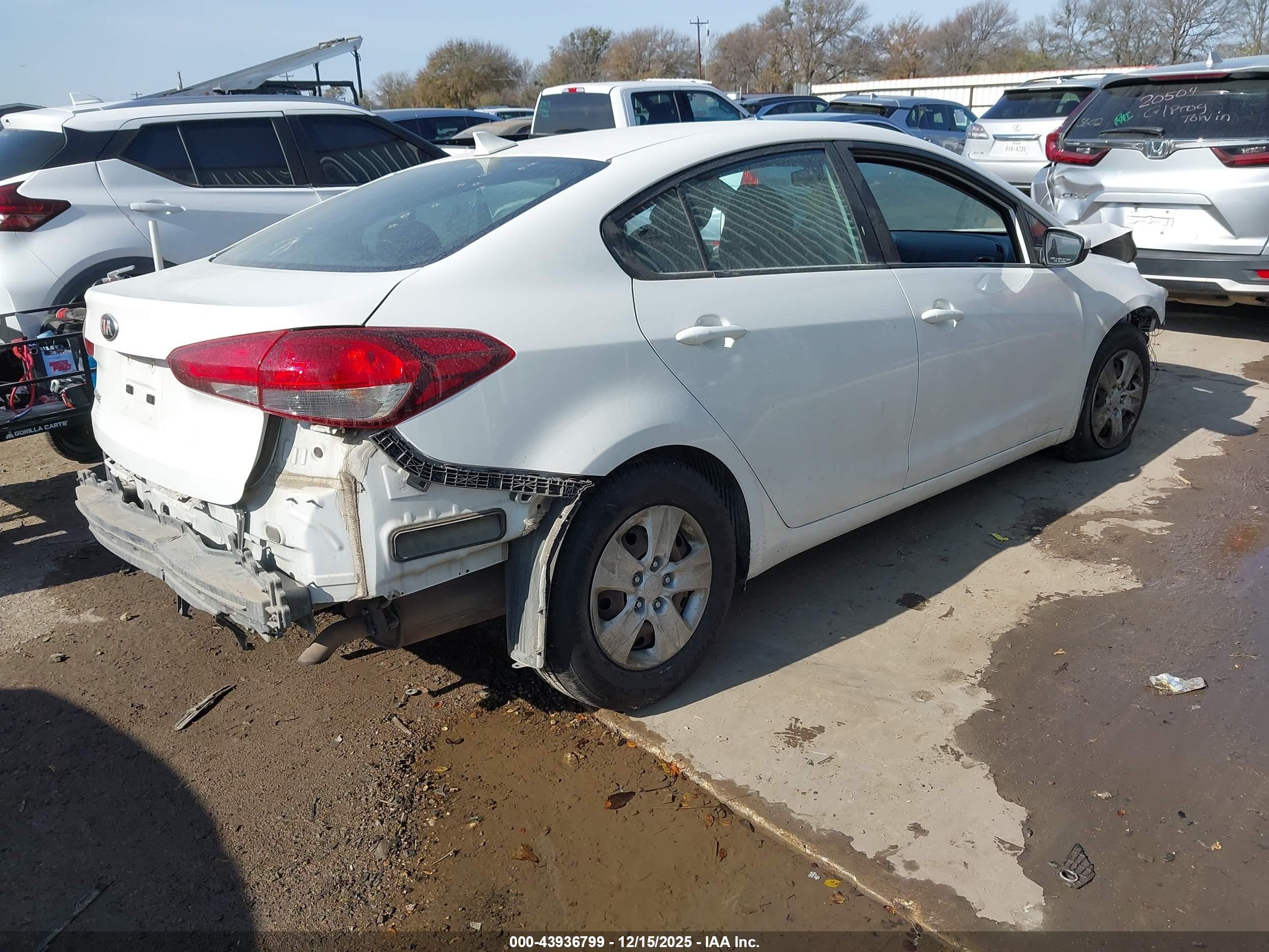 KIA FORTE image 4