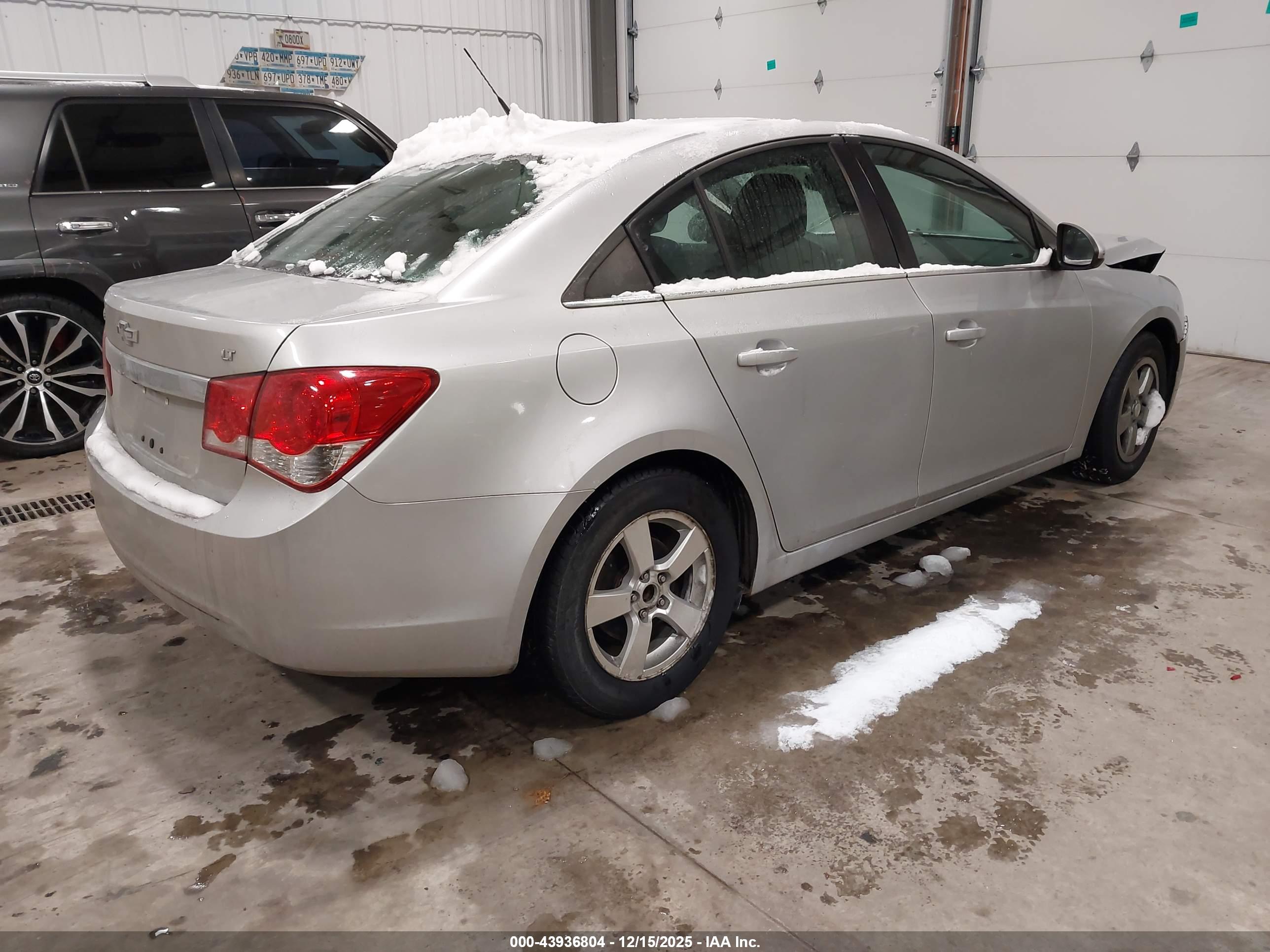CHEVROLET CRUZE image 4