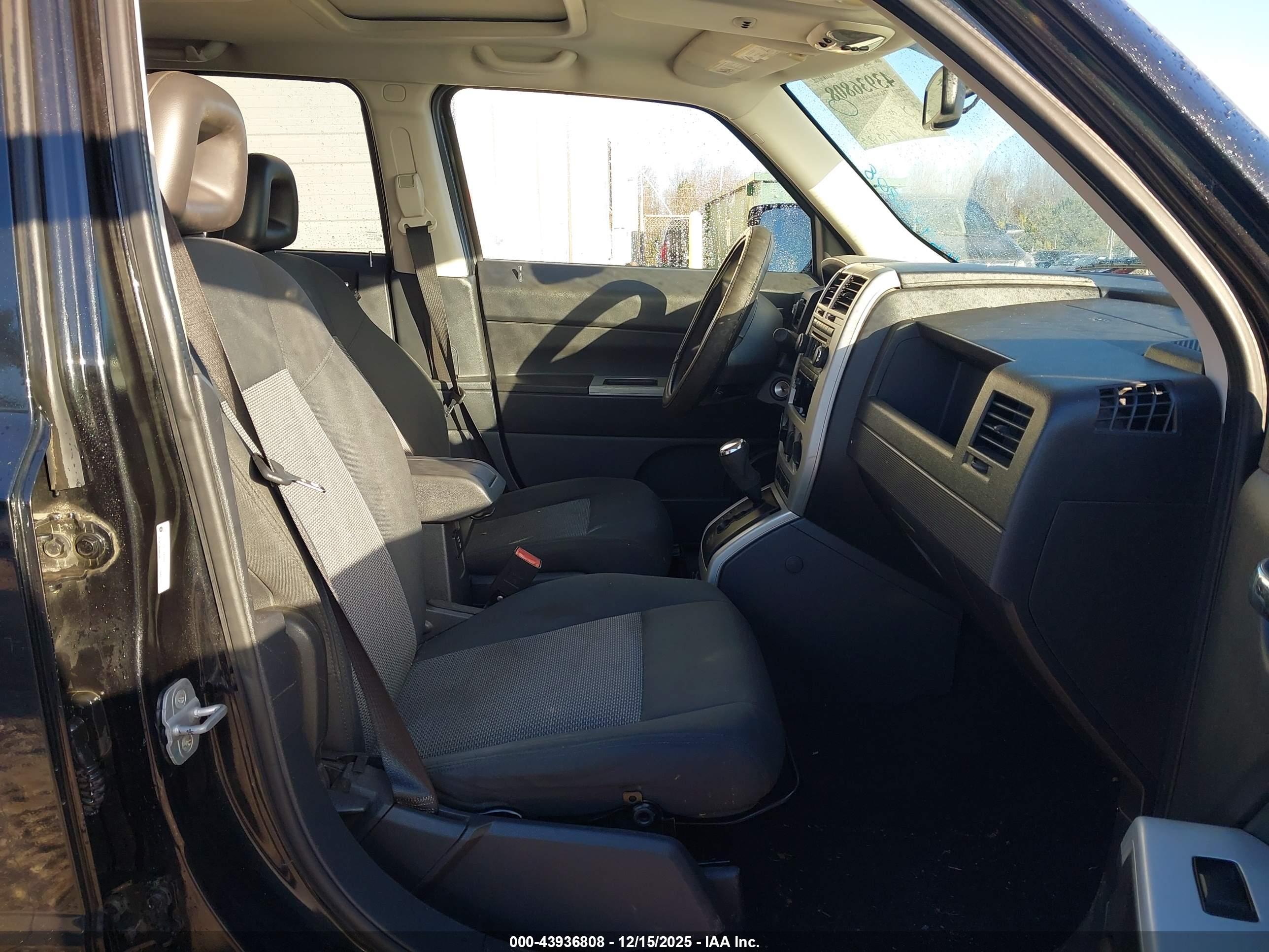 JEEP PATRIOT image 5