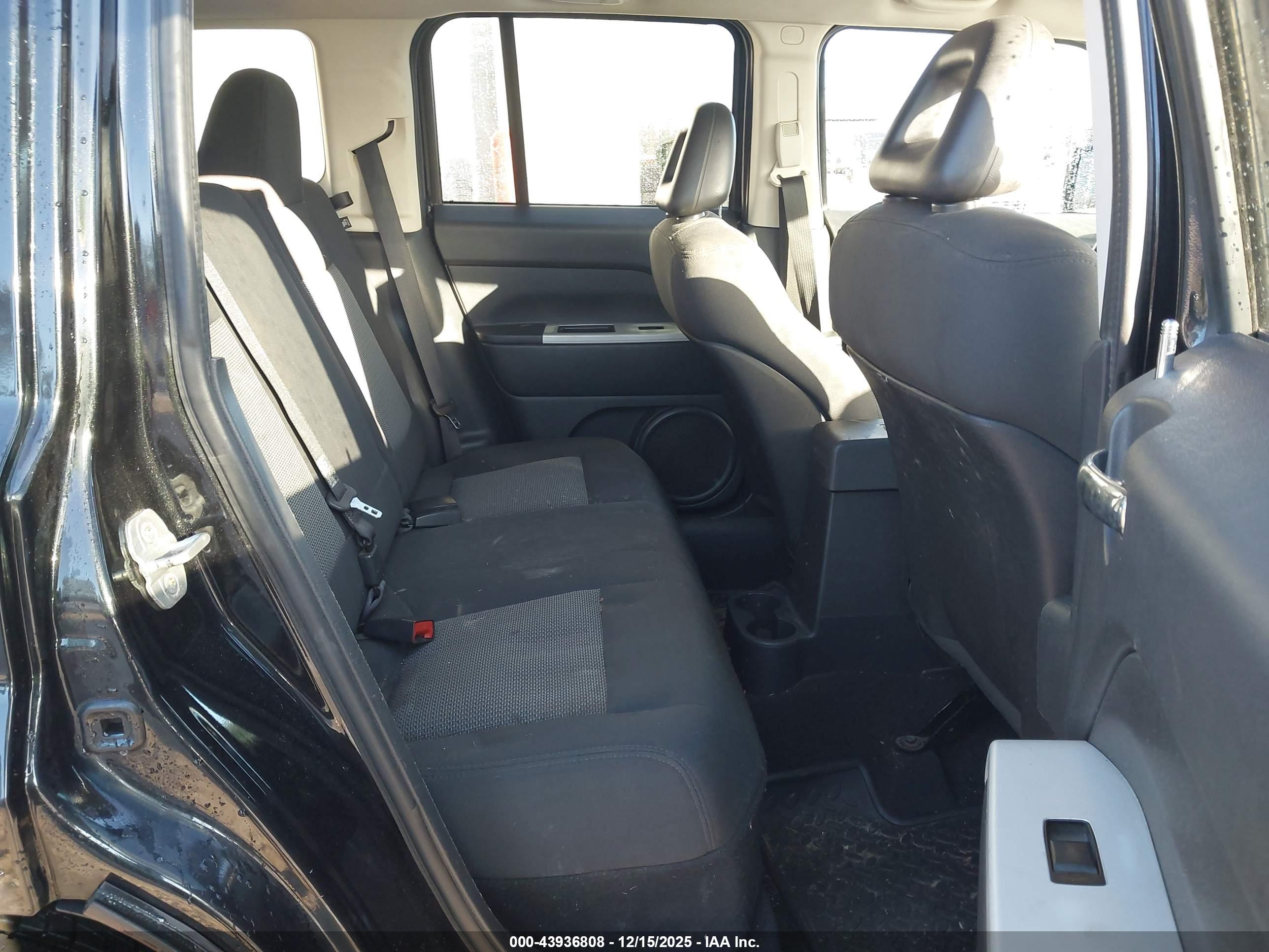 JEEP PATRIOT image 8