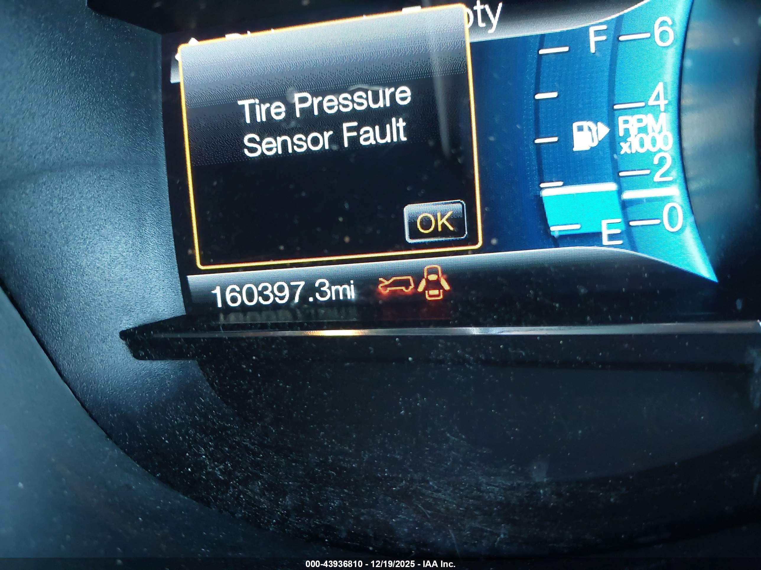 FORD EXPLORER image 7