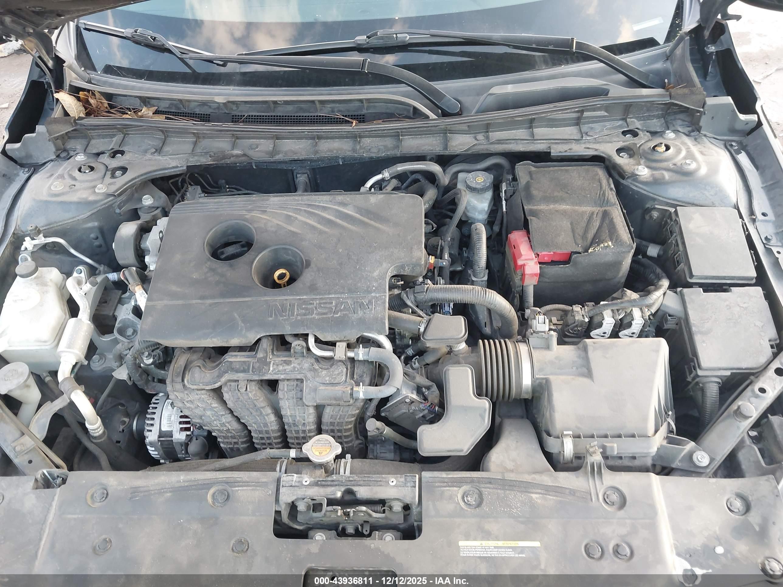 NISSAN ALTIMA image 10