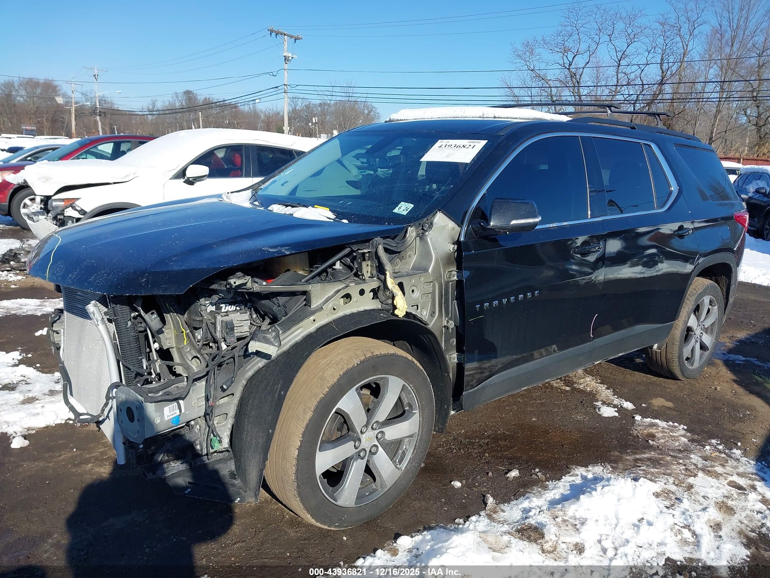 CHEVROLET TRAVERSE image 6