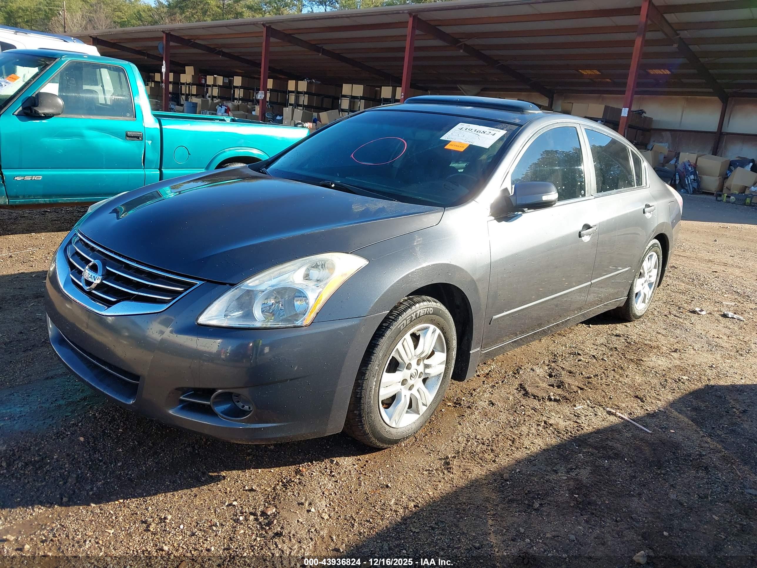 NISSAN ALTIMA image 2