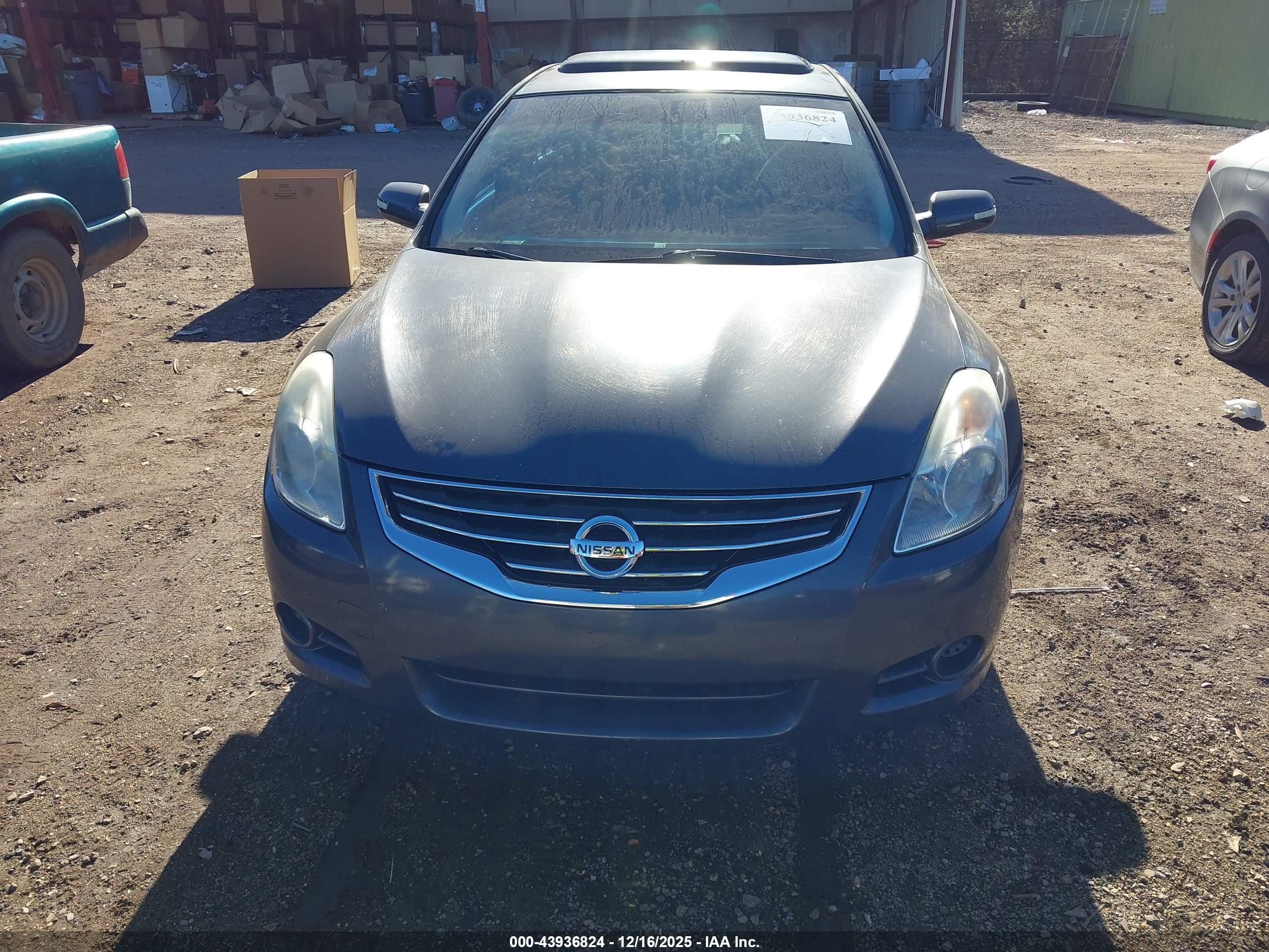 NISSAN ALTIMA image 6