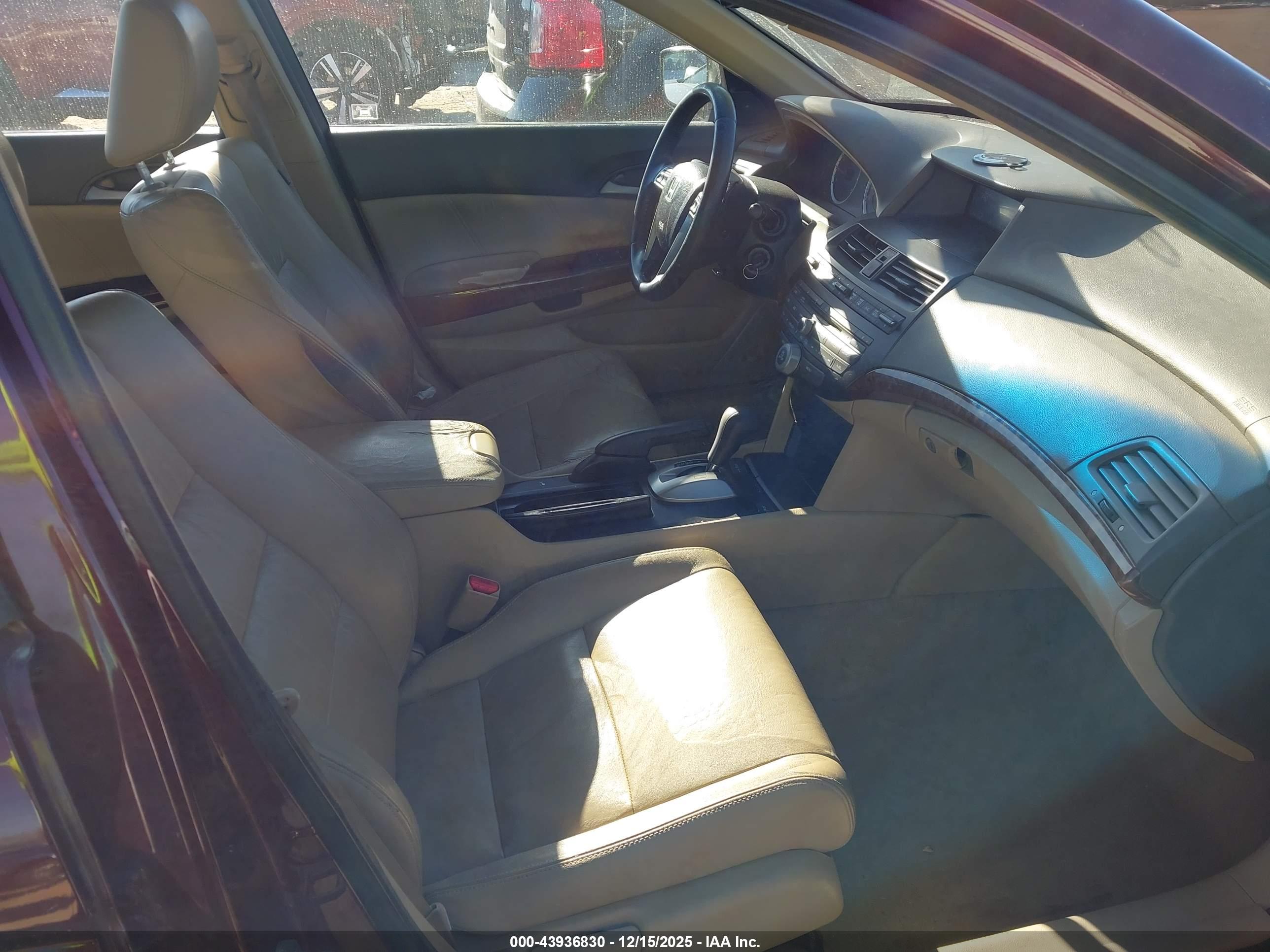 HONDA ACCORD image 5