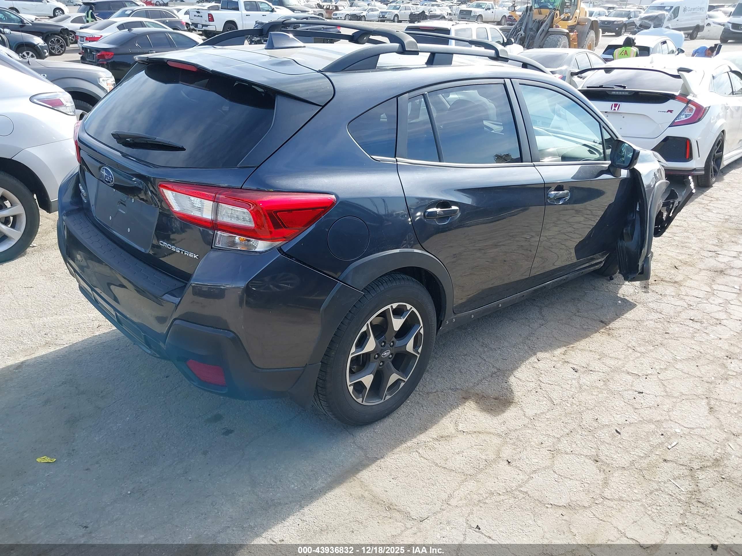 SUBARU CROSSTREK image 4