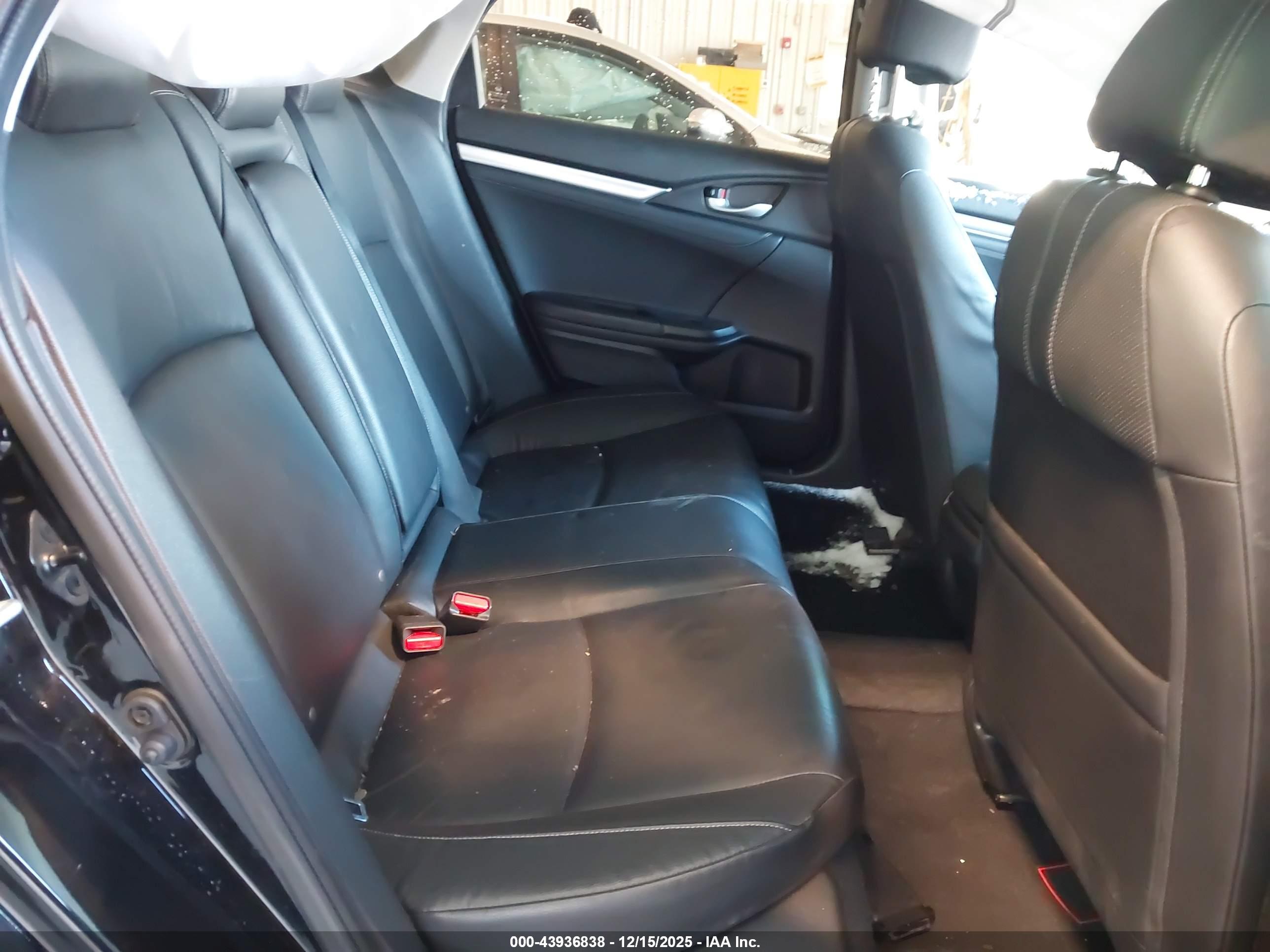 HONDA CIVIC image 8