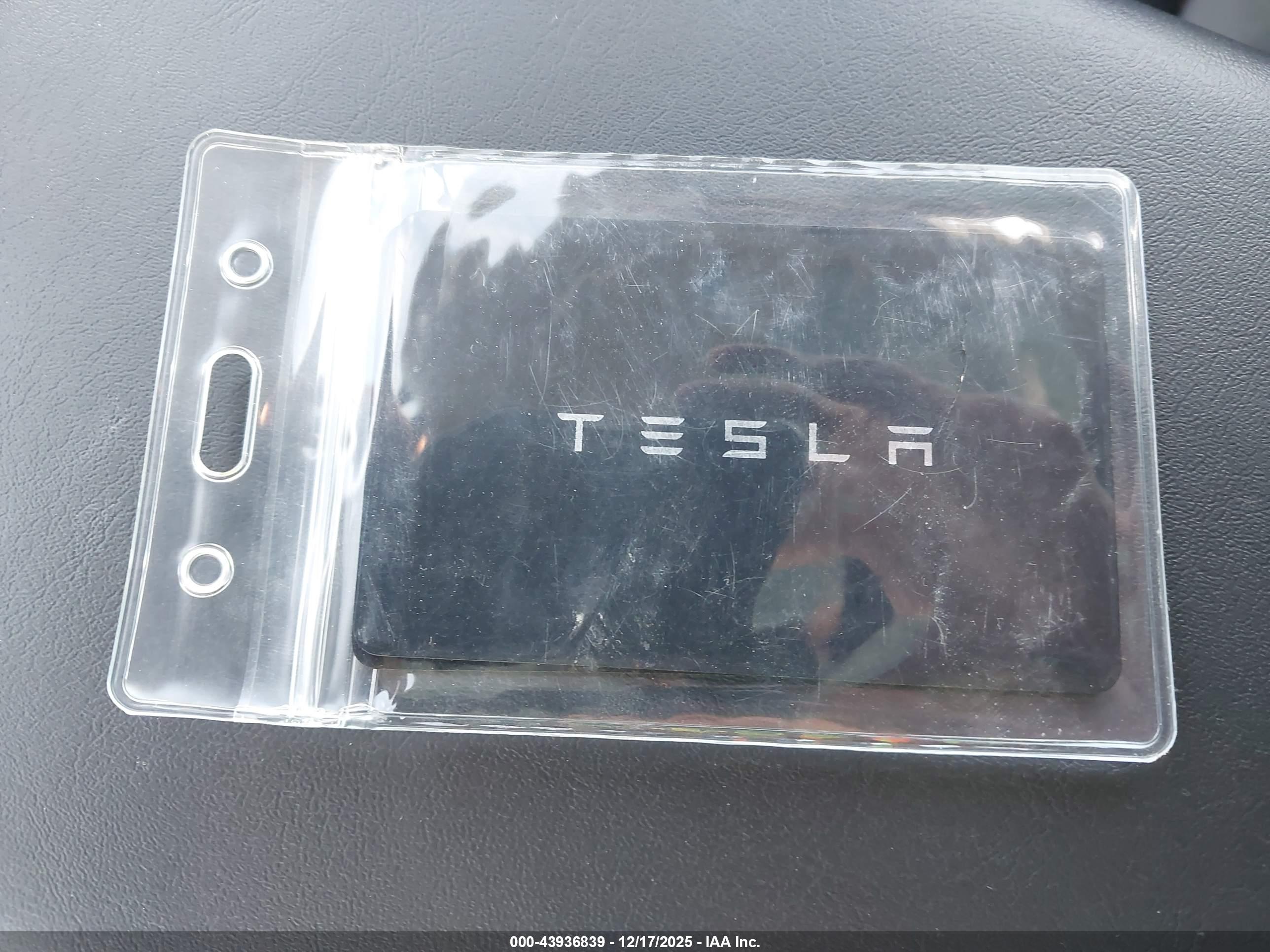 TESLA MODEL image 11