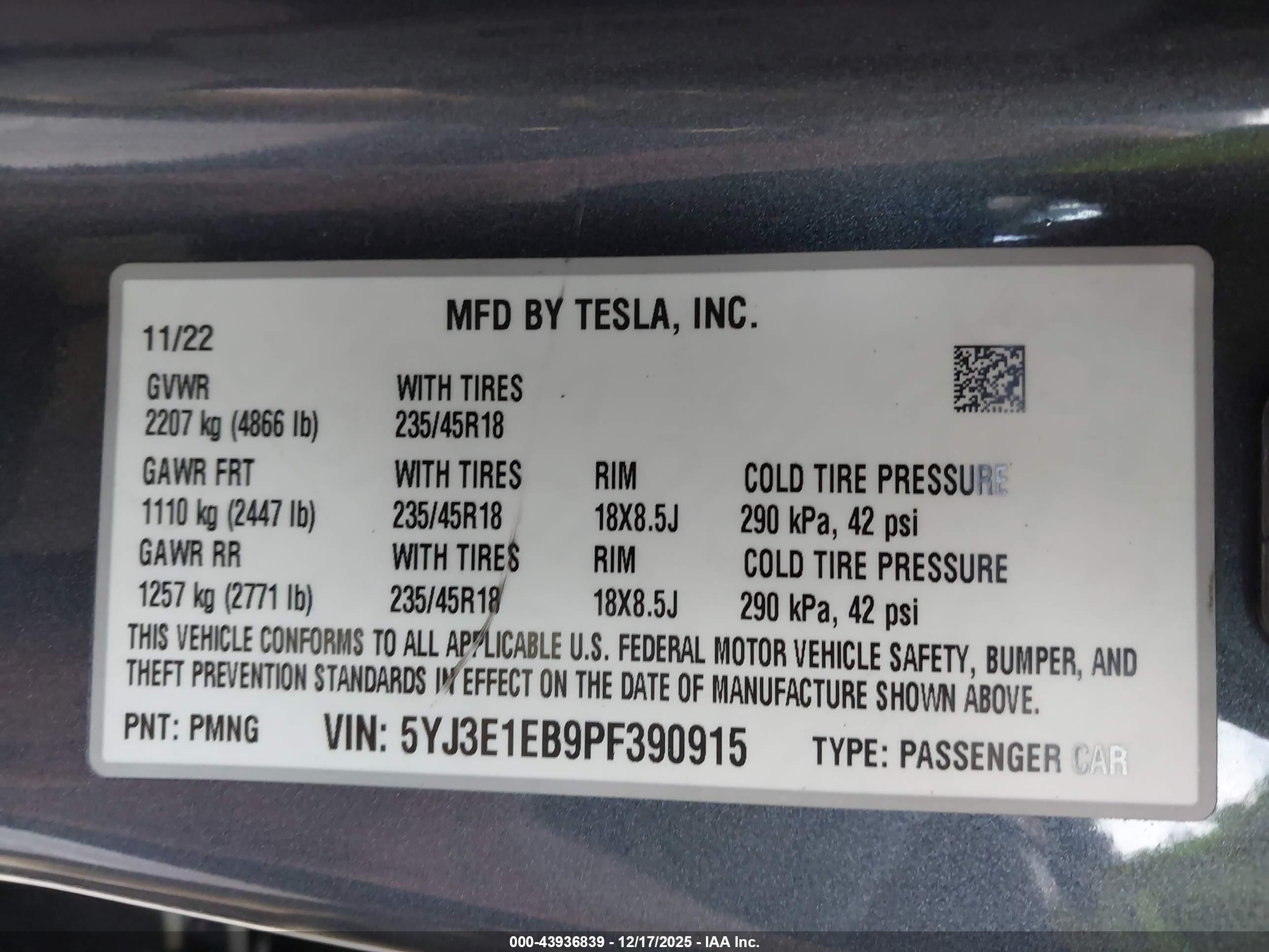 TESLA MODEL image 9