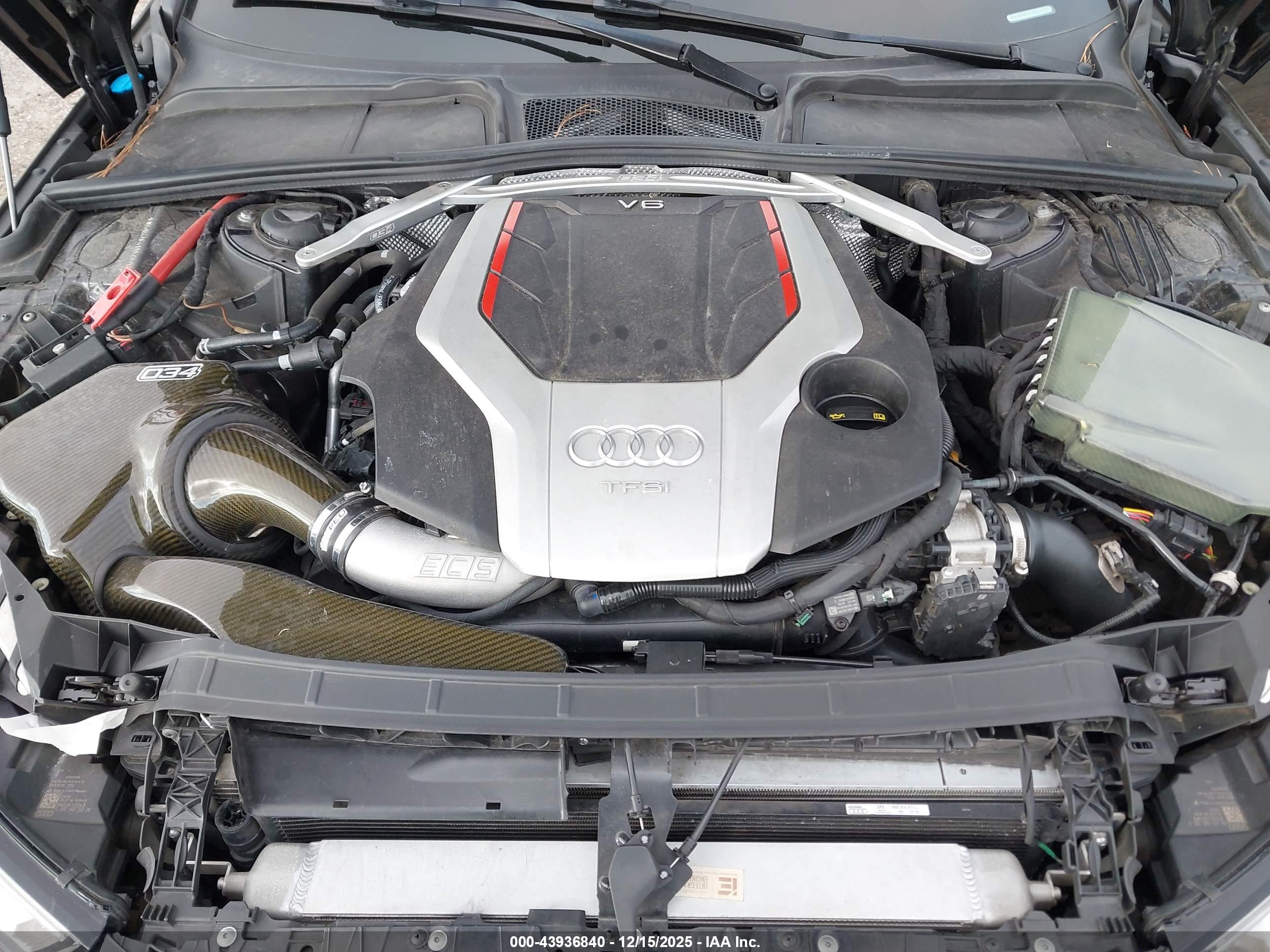 AUDI S4 image 10