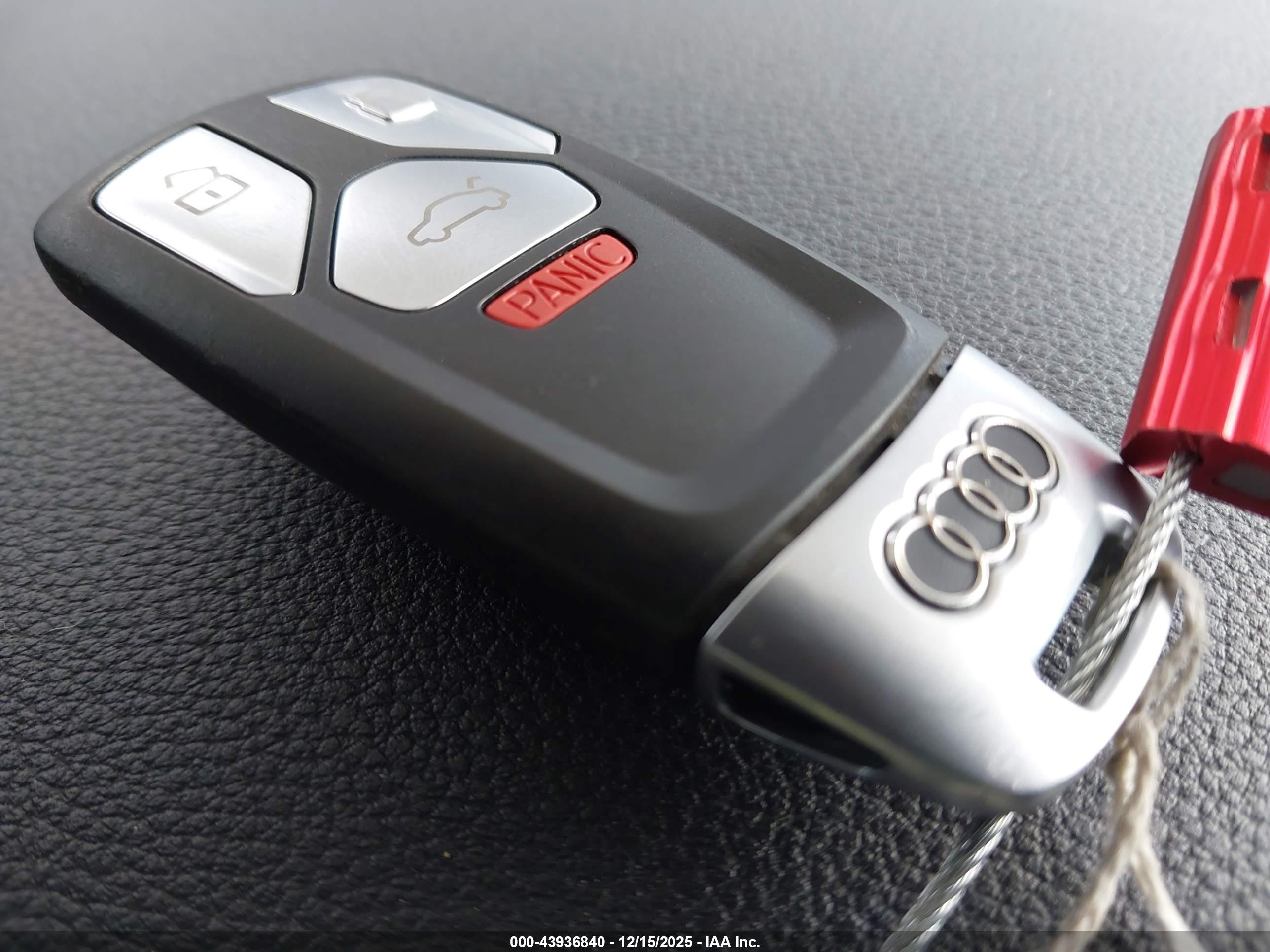 AUDI S4 image 11