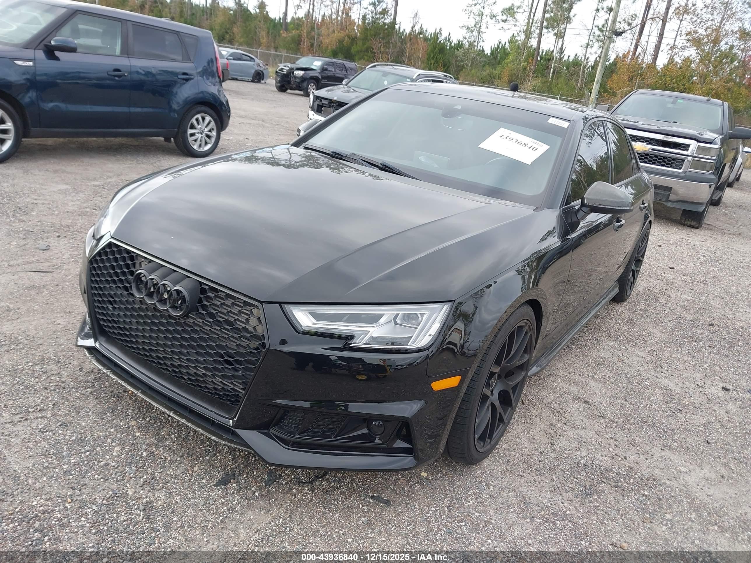 AUDI S4 image 2