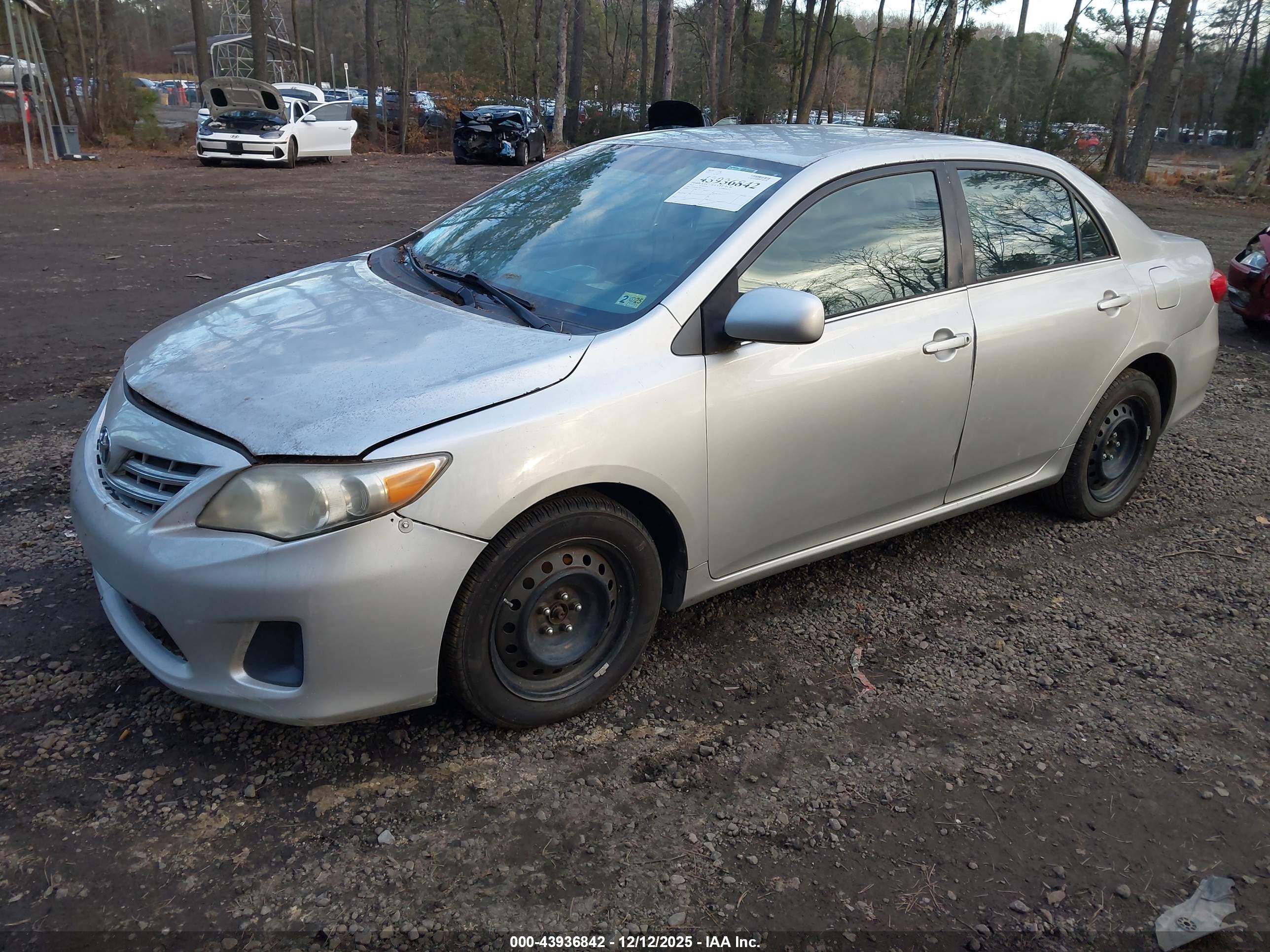 TOYOTA COROLLA image 2