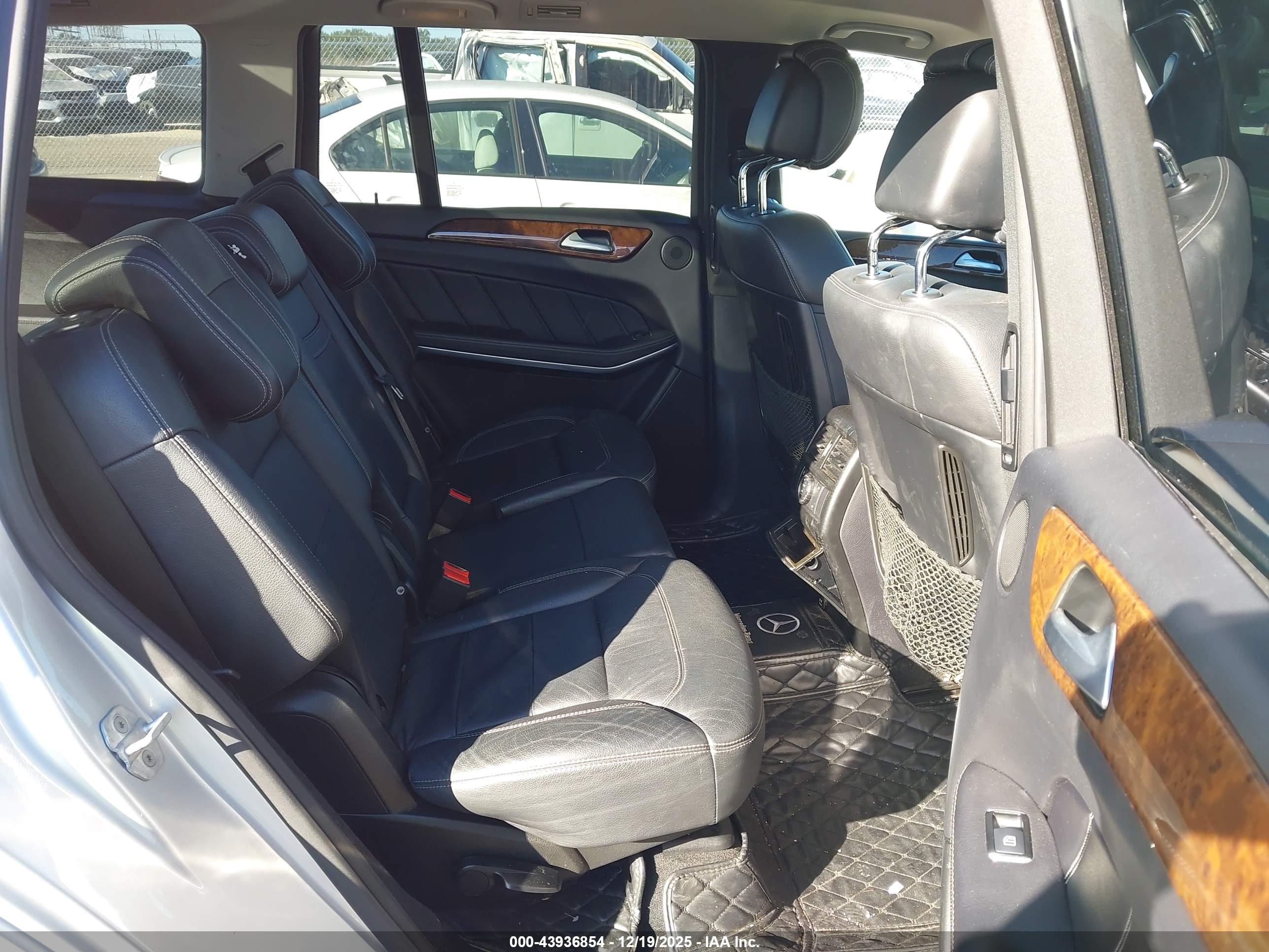 MERCEDES-BENZ GL image 8