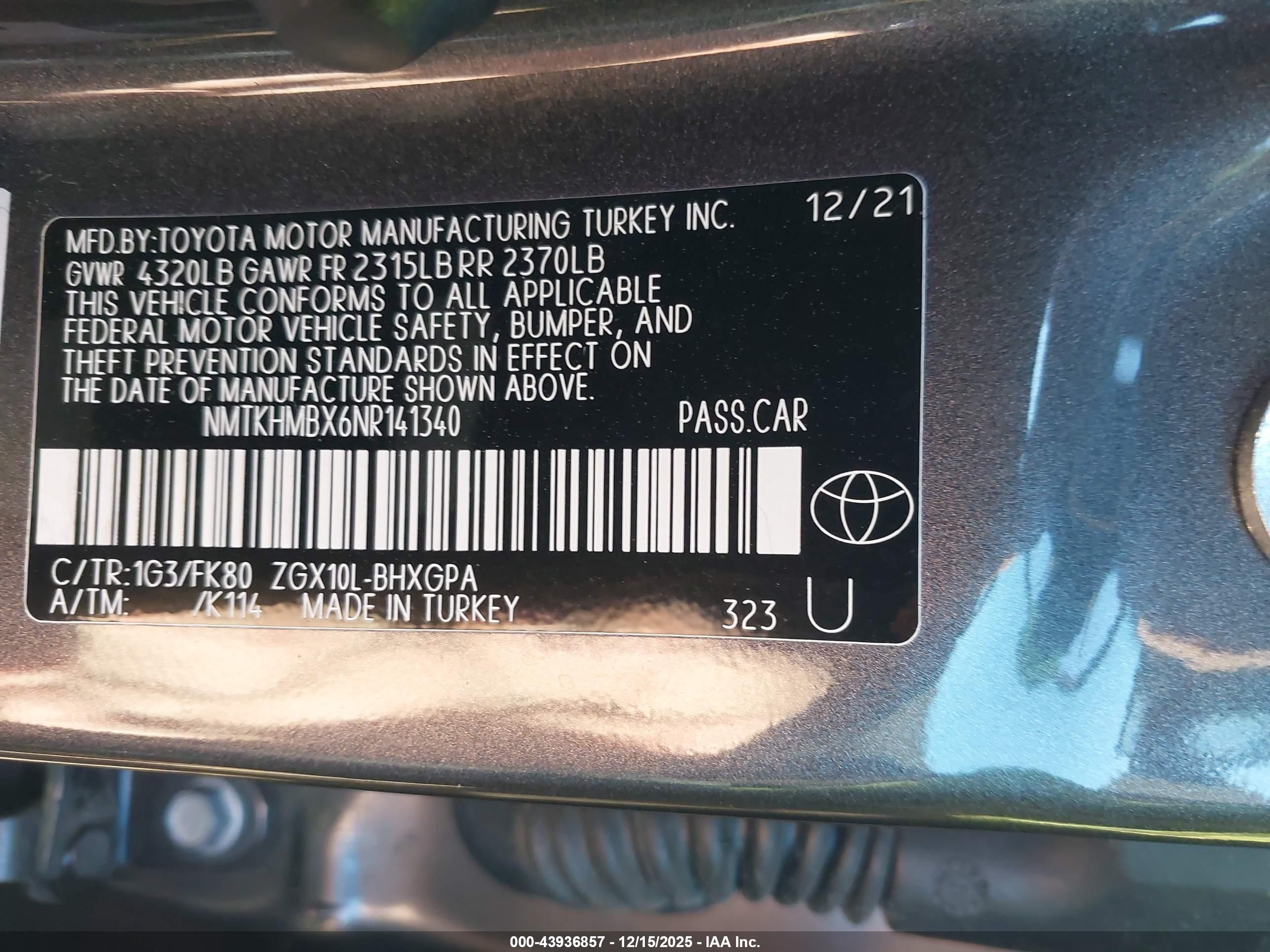 TOYOTA C-HR image 9