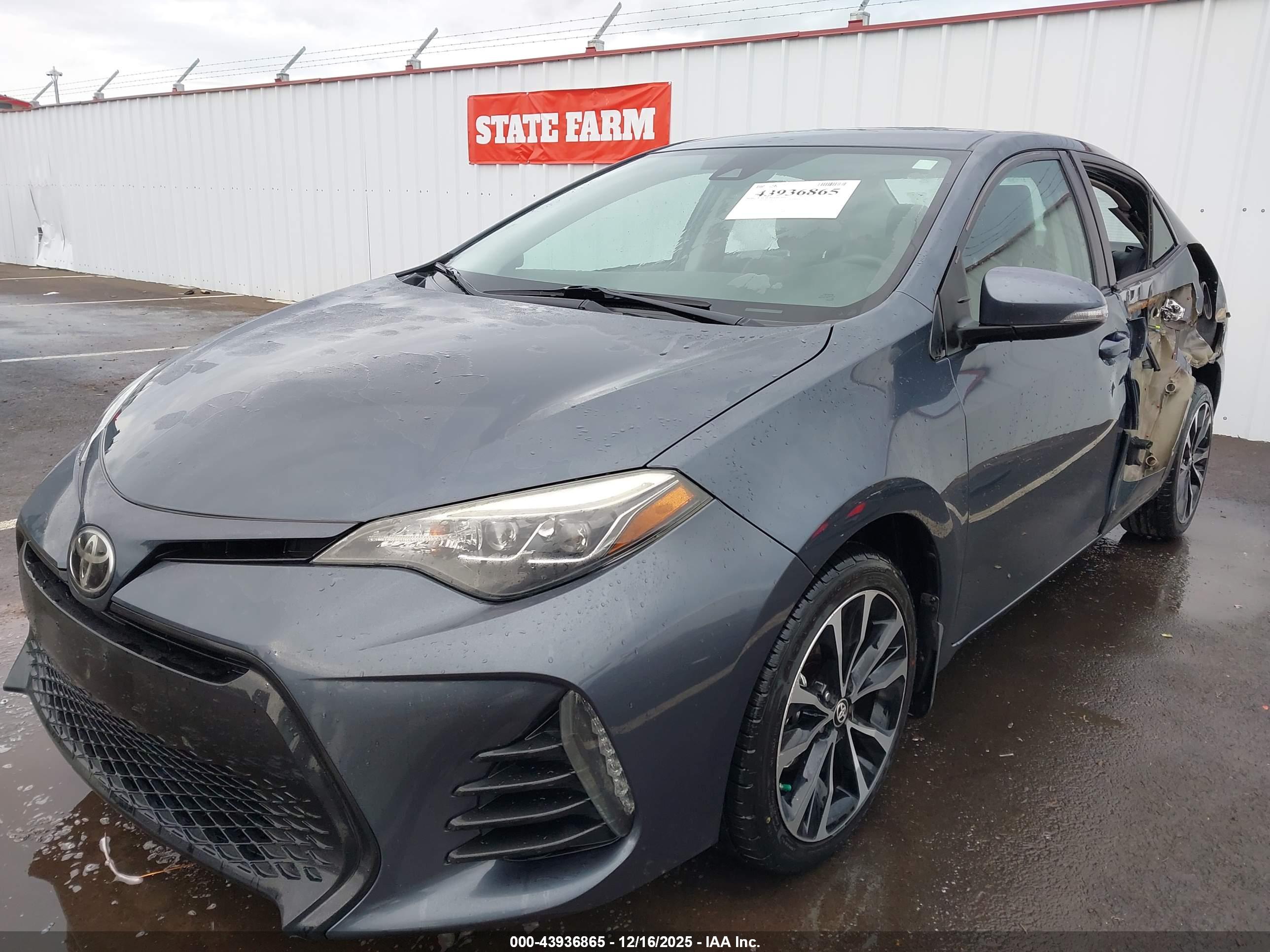 TOYOTA COROLLA image 2