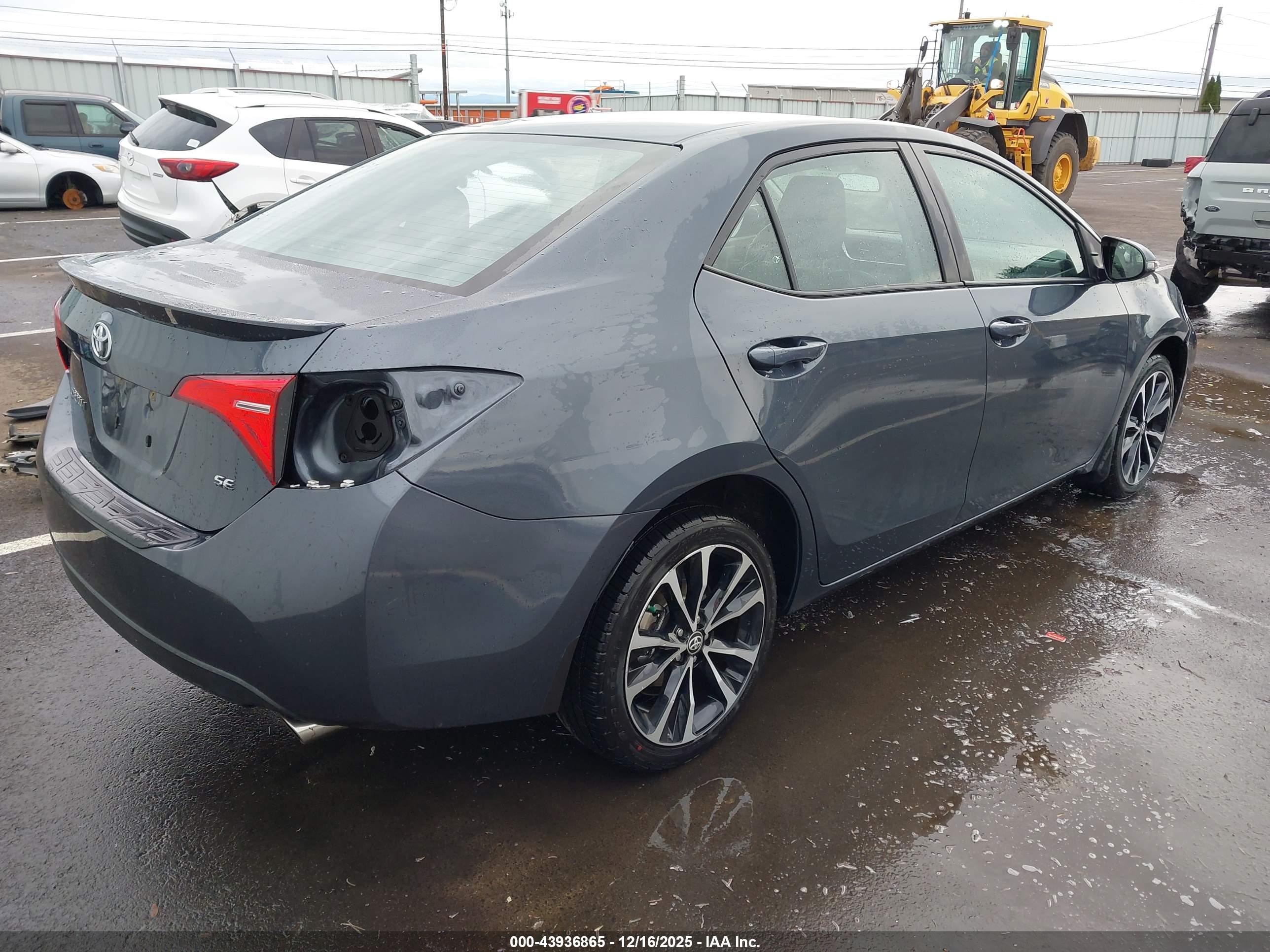 TOYOTA COROLLA image 4