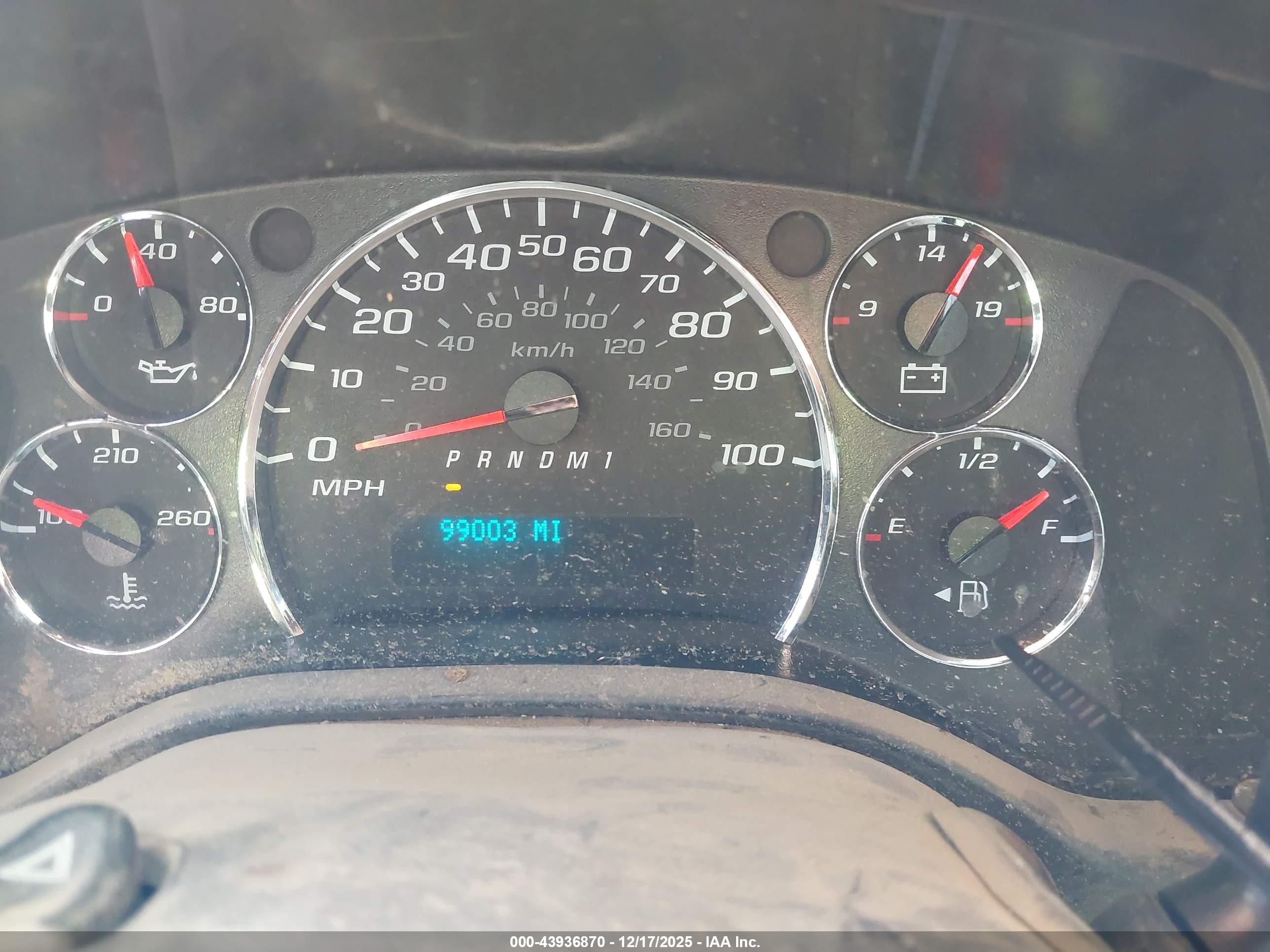 CHEVROLET EXPRESS image 7