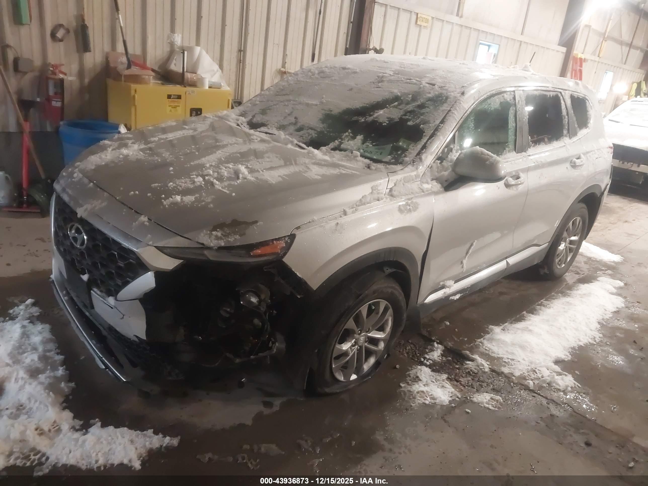 HYUNDAI SANTA image 2