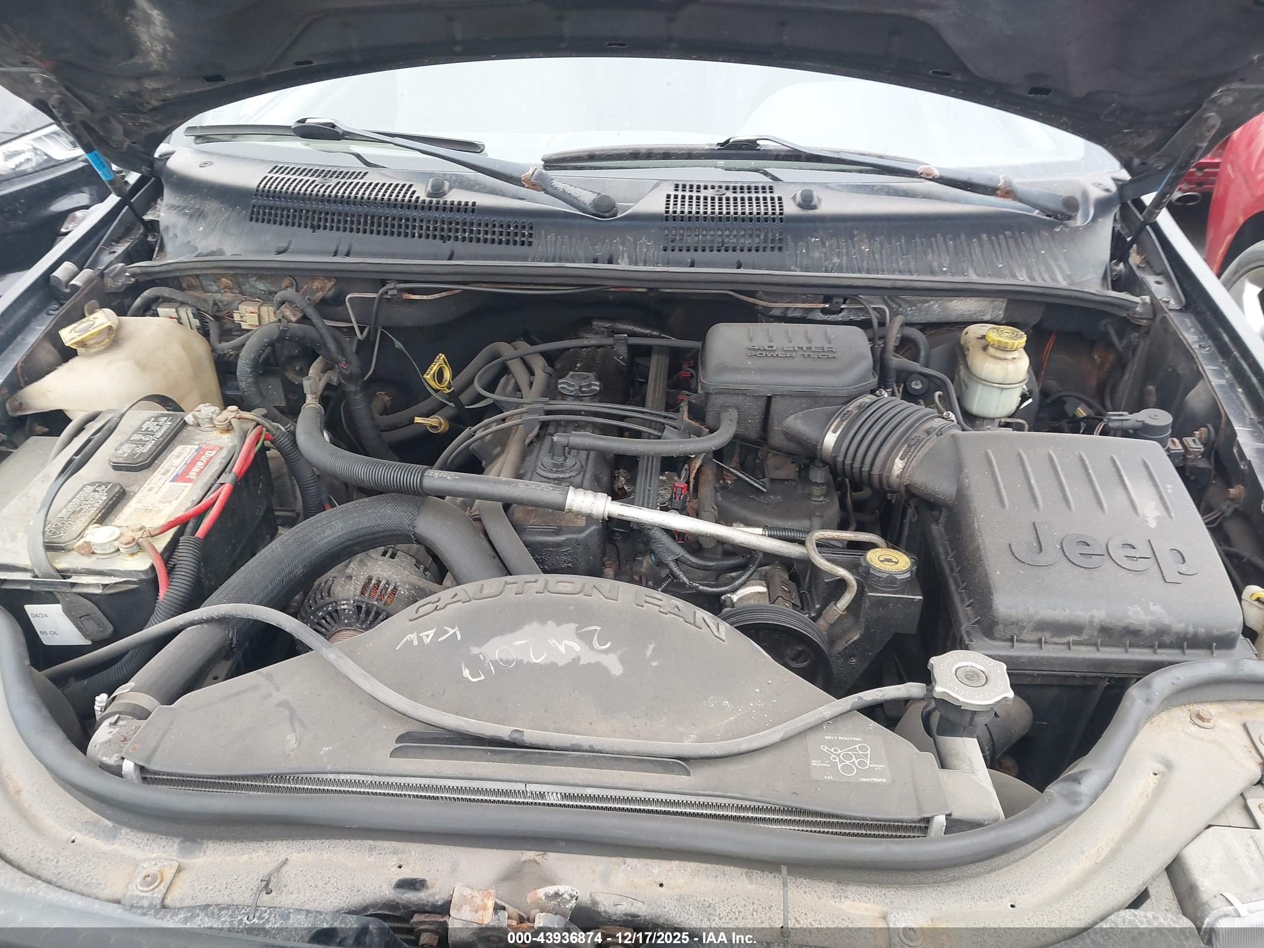 JEEP GRAND image 10