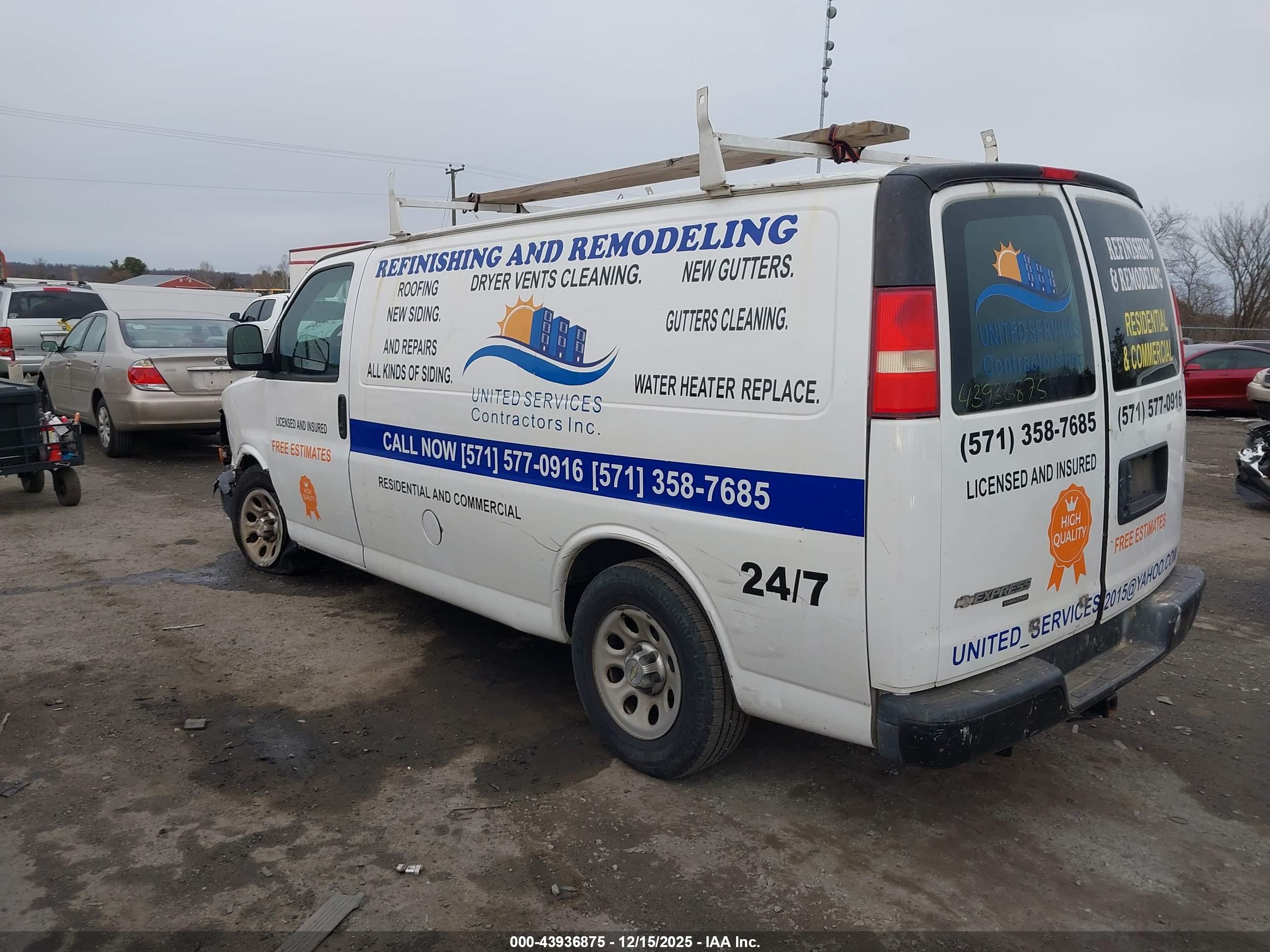 CHEVROLET EXPRESS image 3