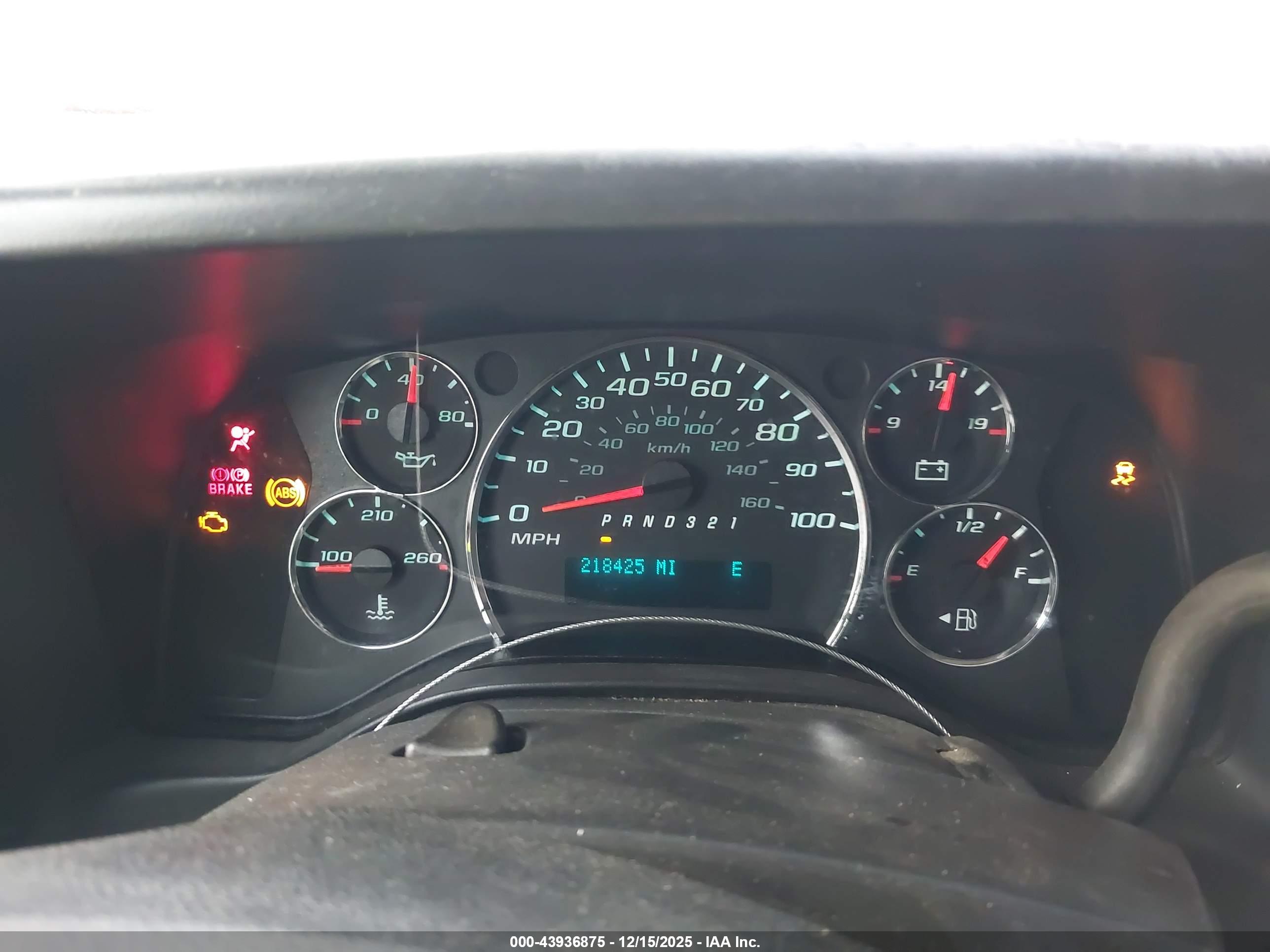 CHEVROLET EXPRESS image 7