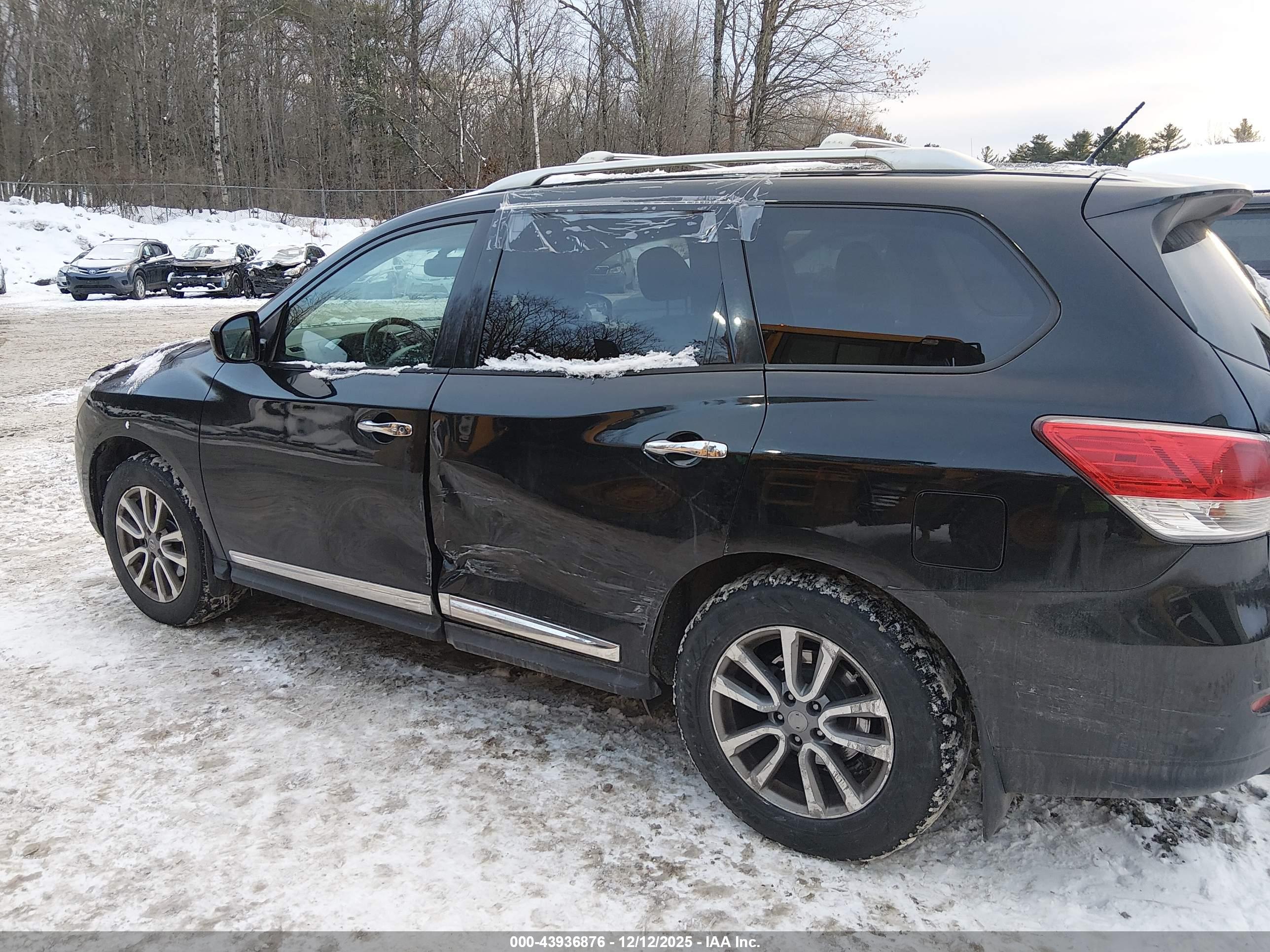 NISSAN PATHFINDER image 6