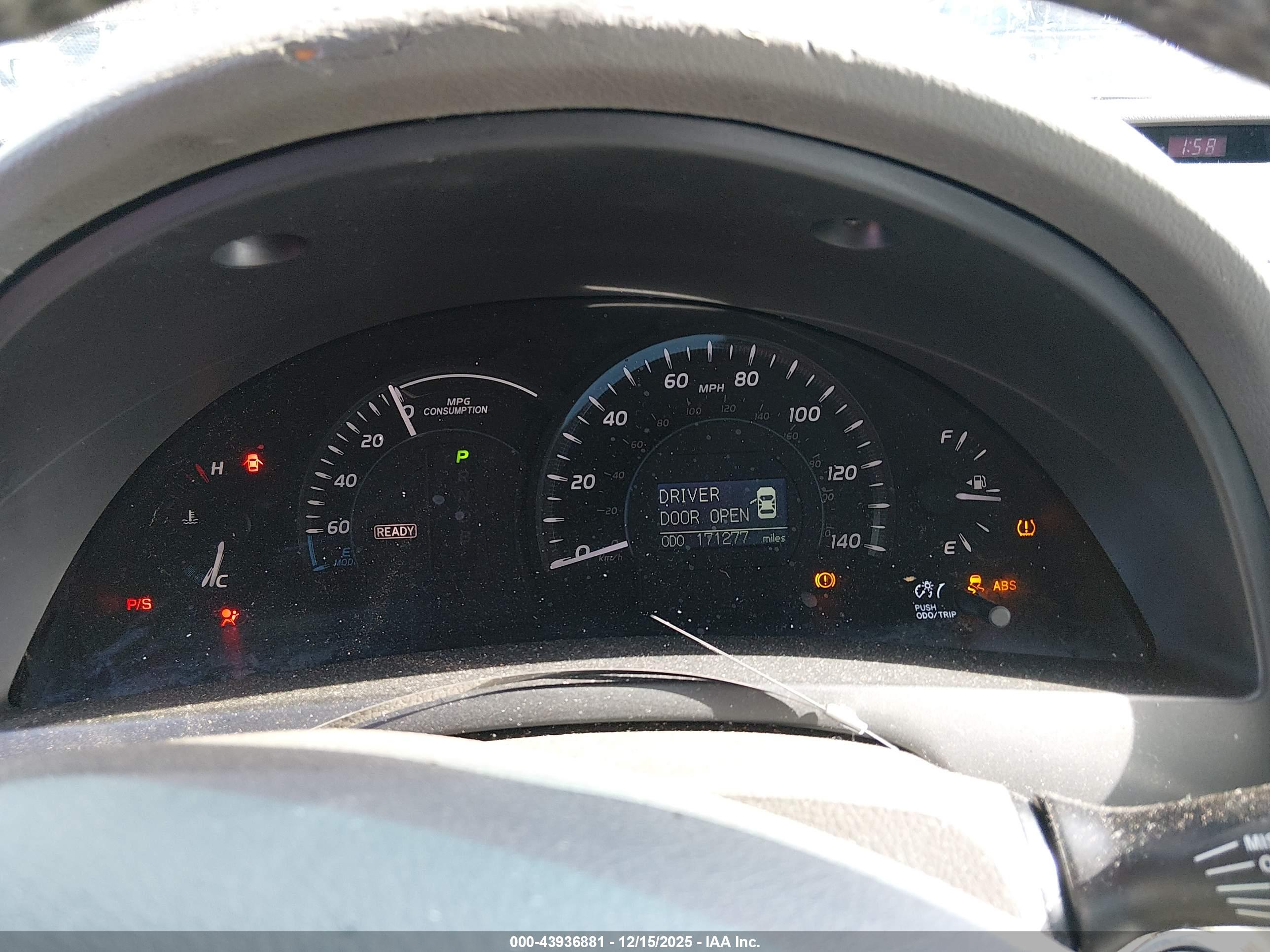 TOYOTA CAMRY image 7