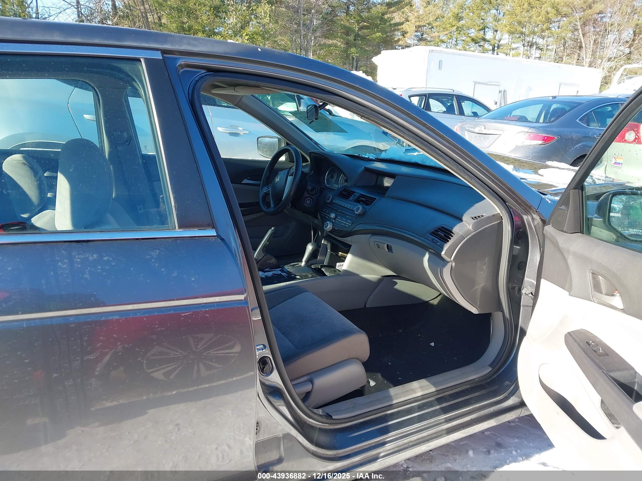 HONDA ACCORD image 5