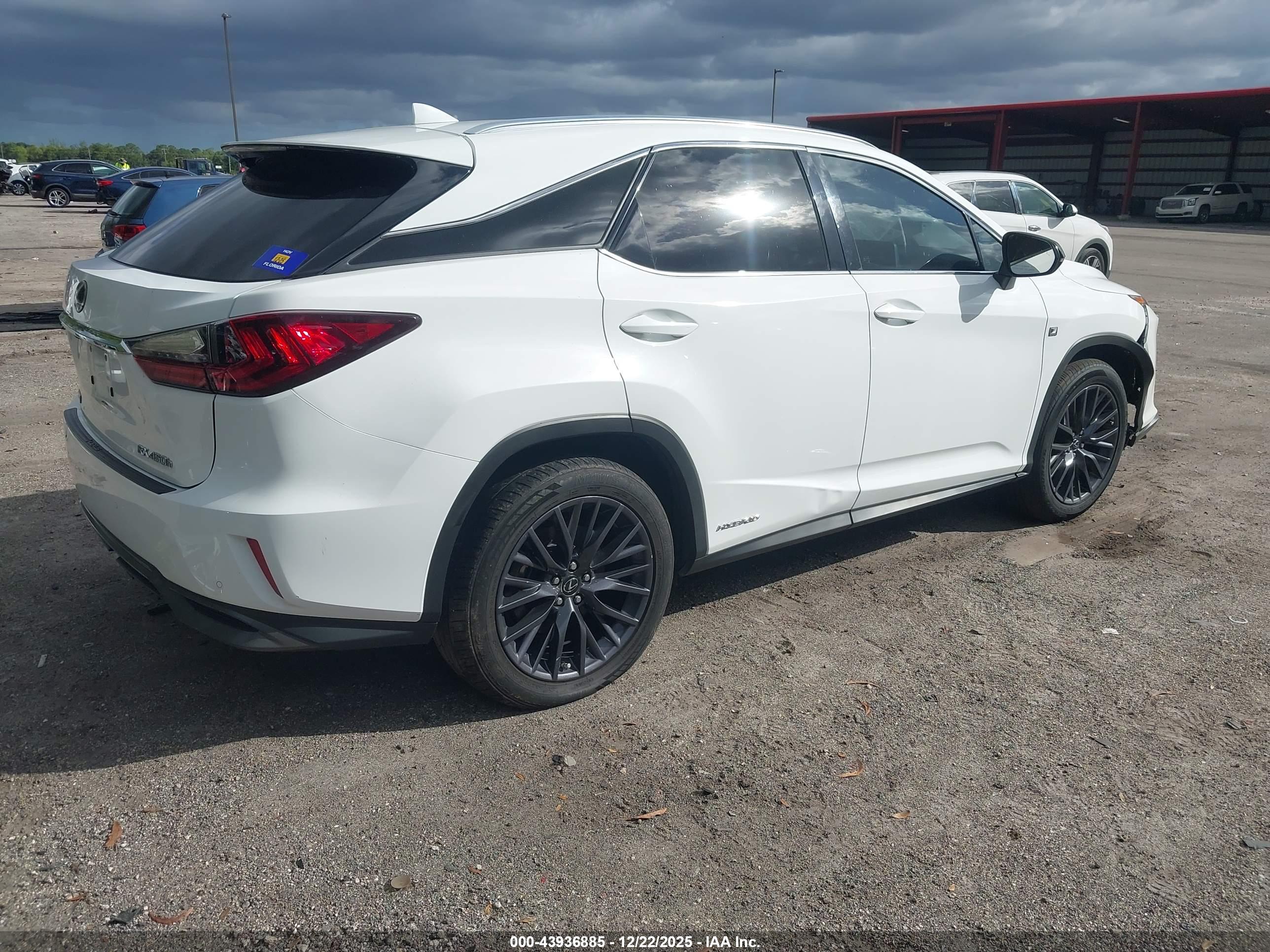 LEXUS RX image 4