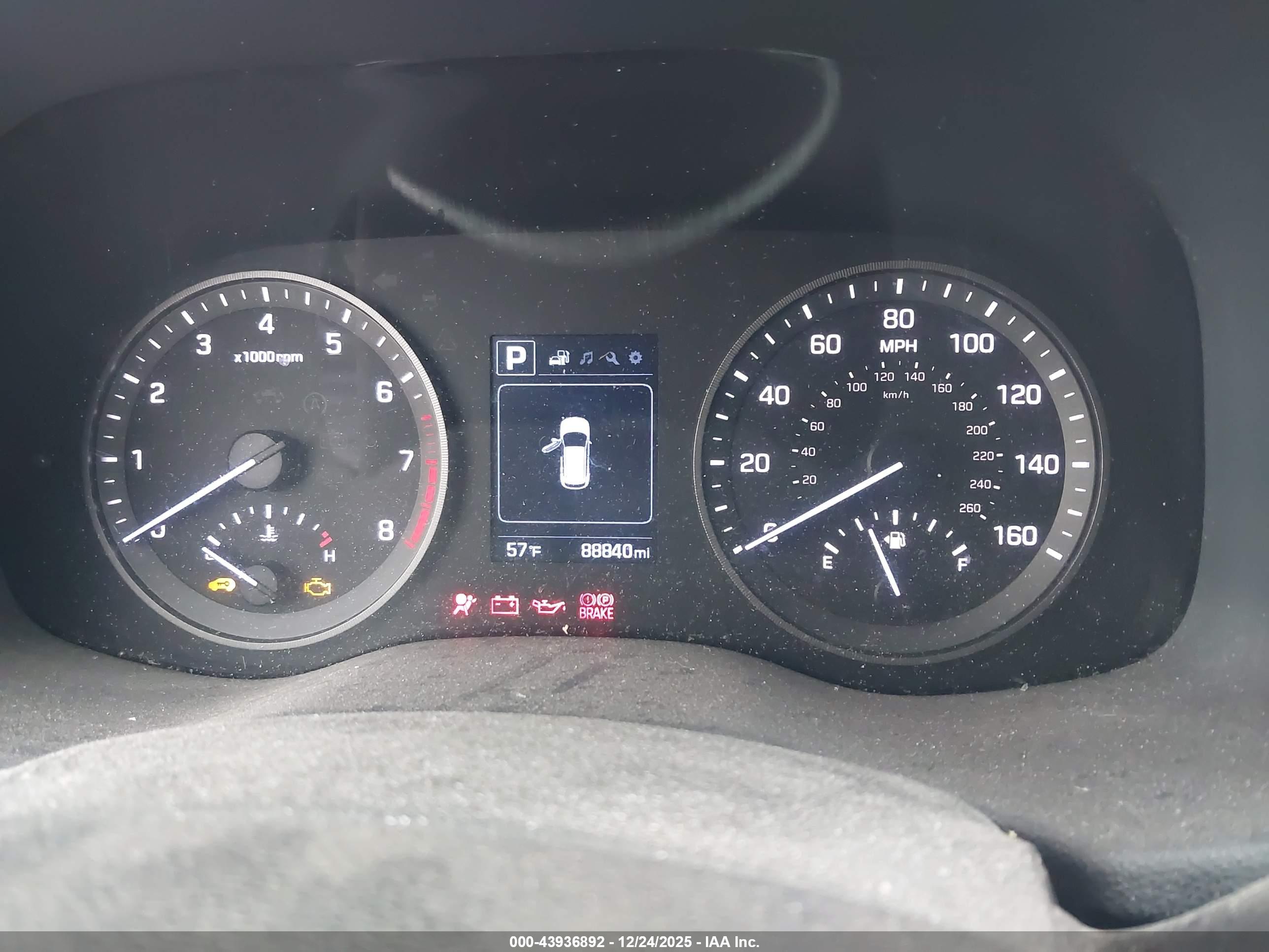HYUNDAI TUCSON image 7
