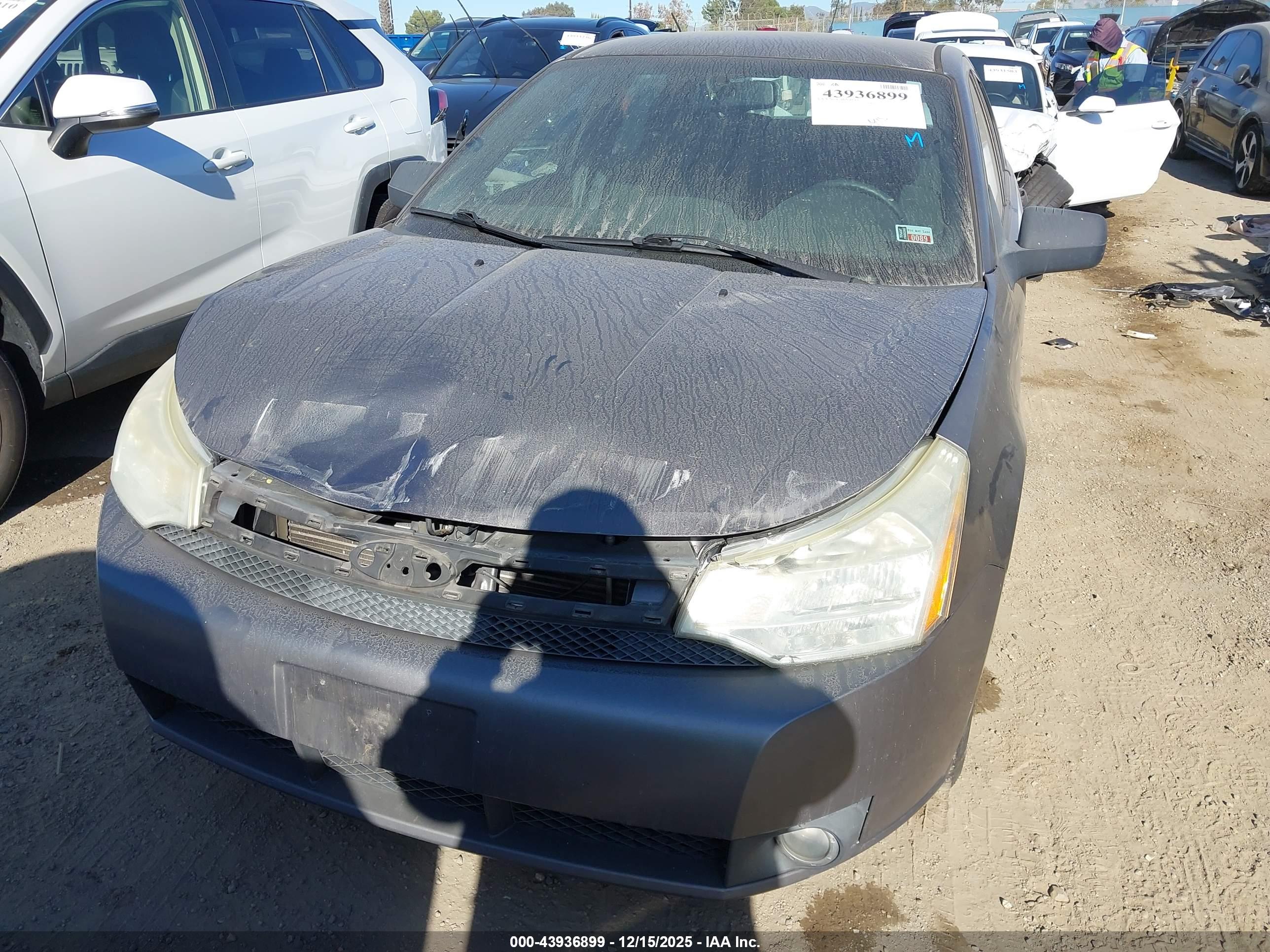 FORD FOCUS image 6