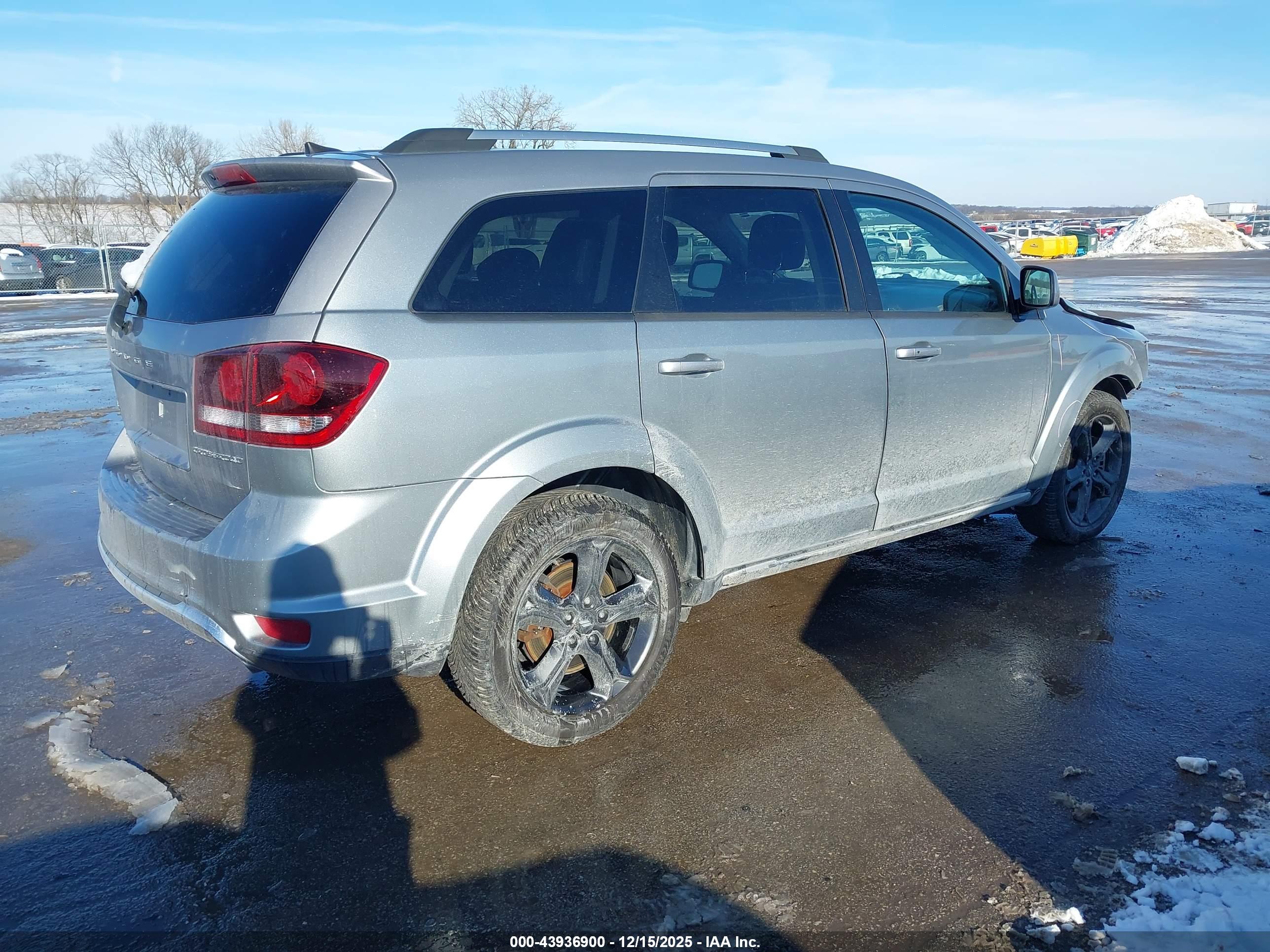 DODGE JOURNEY image 4