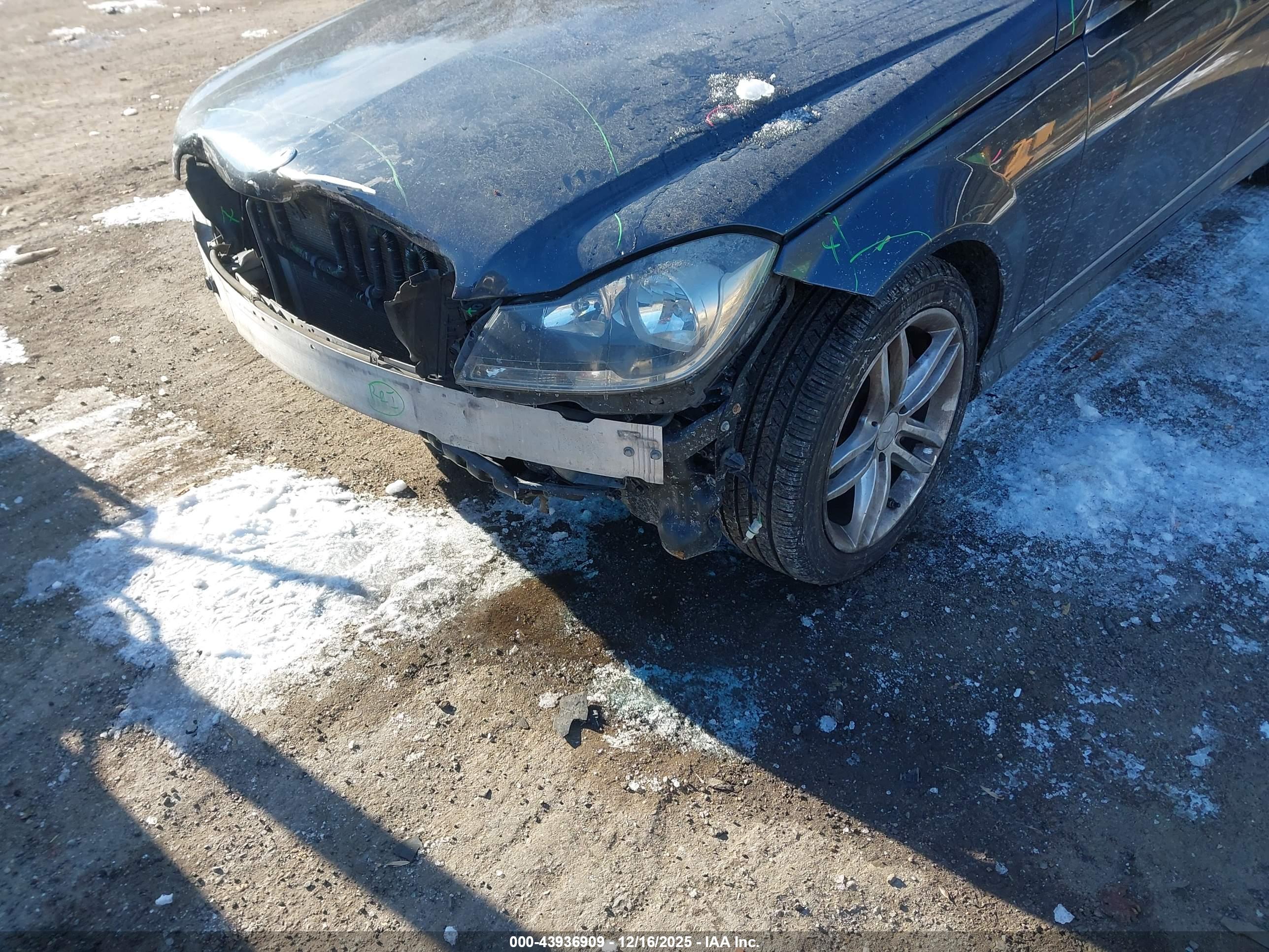 MERCEDES-BENZ C image 6