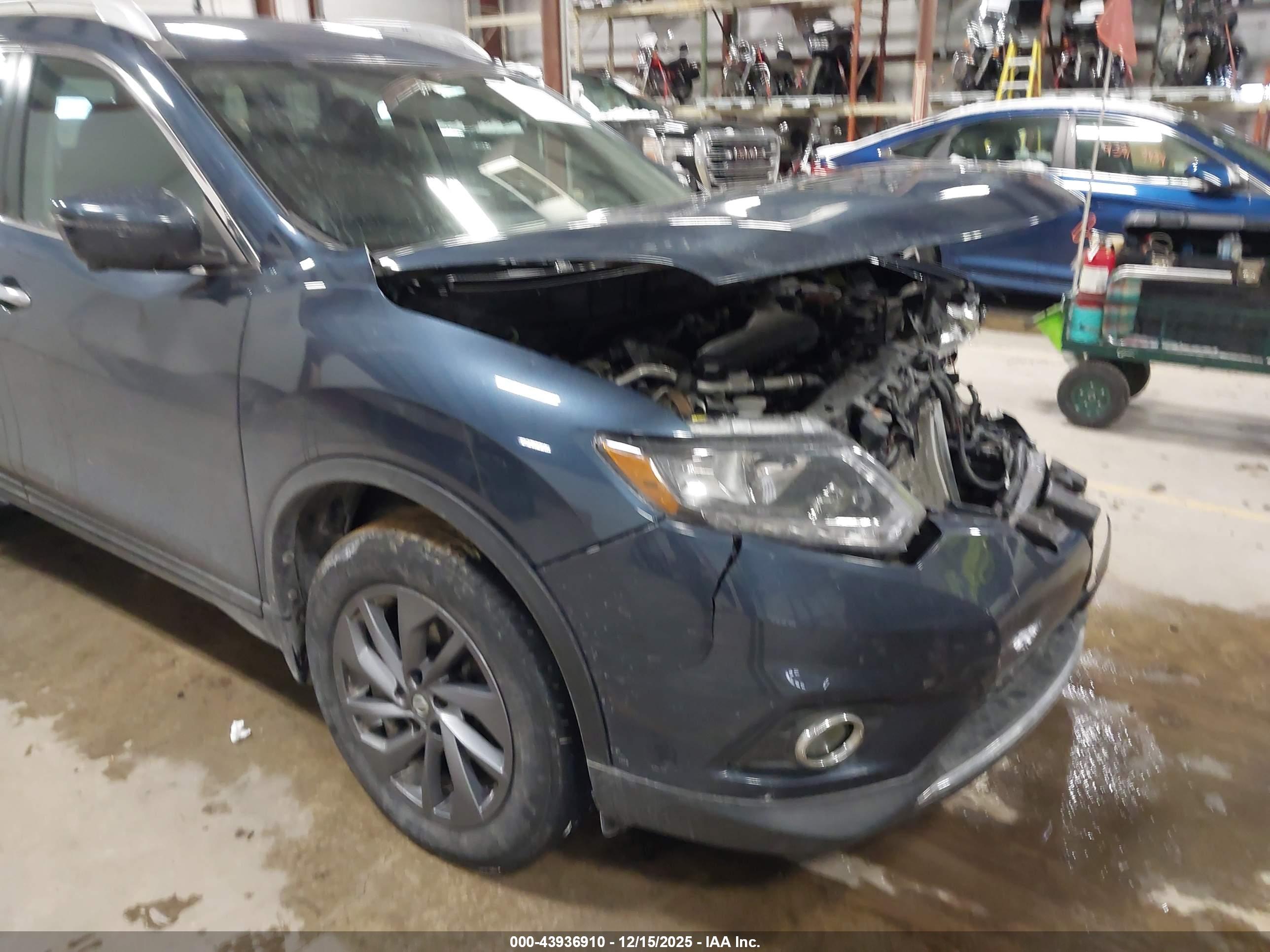 NISSAN ROGUE image 6